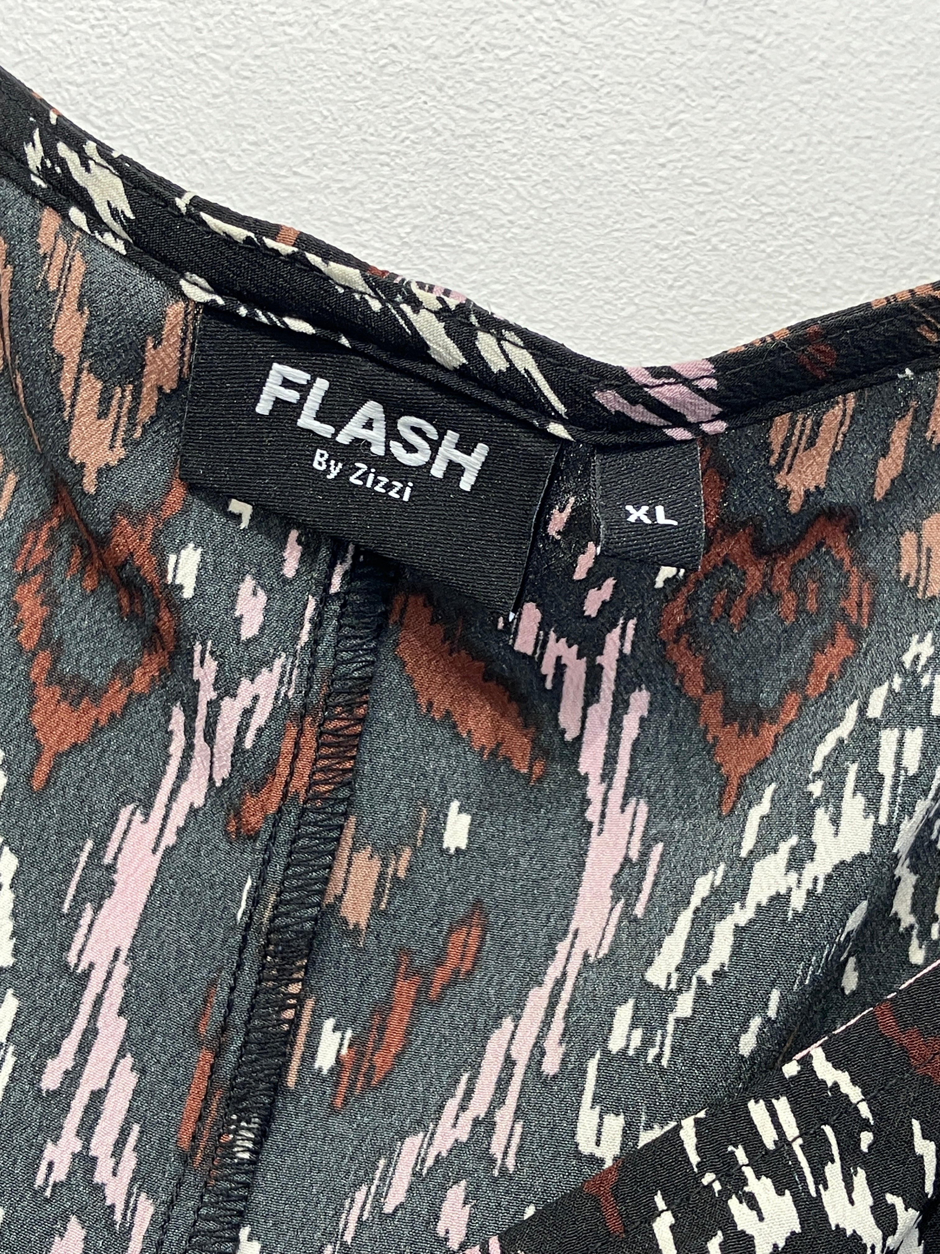 Flash by Zizzi Top