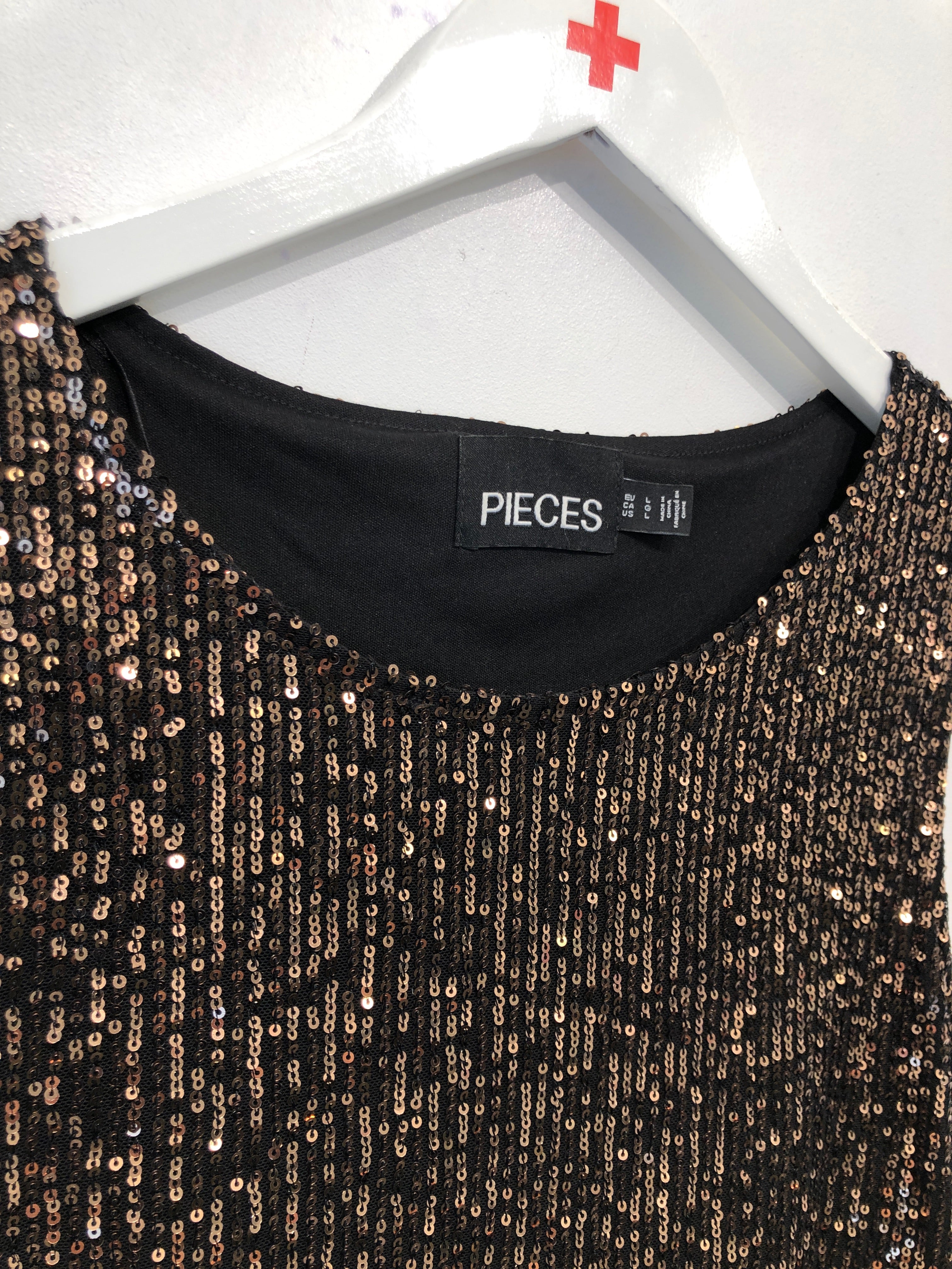 PIECES kjole