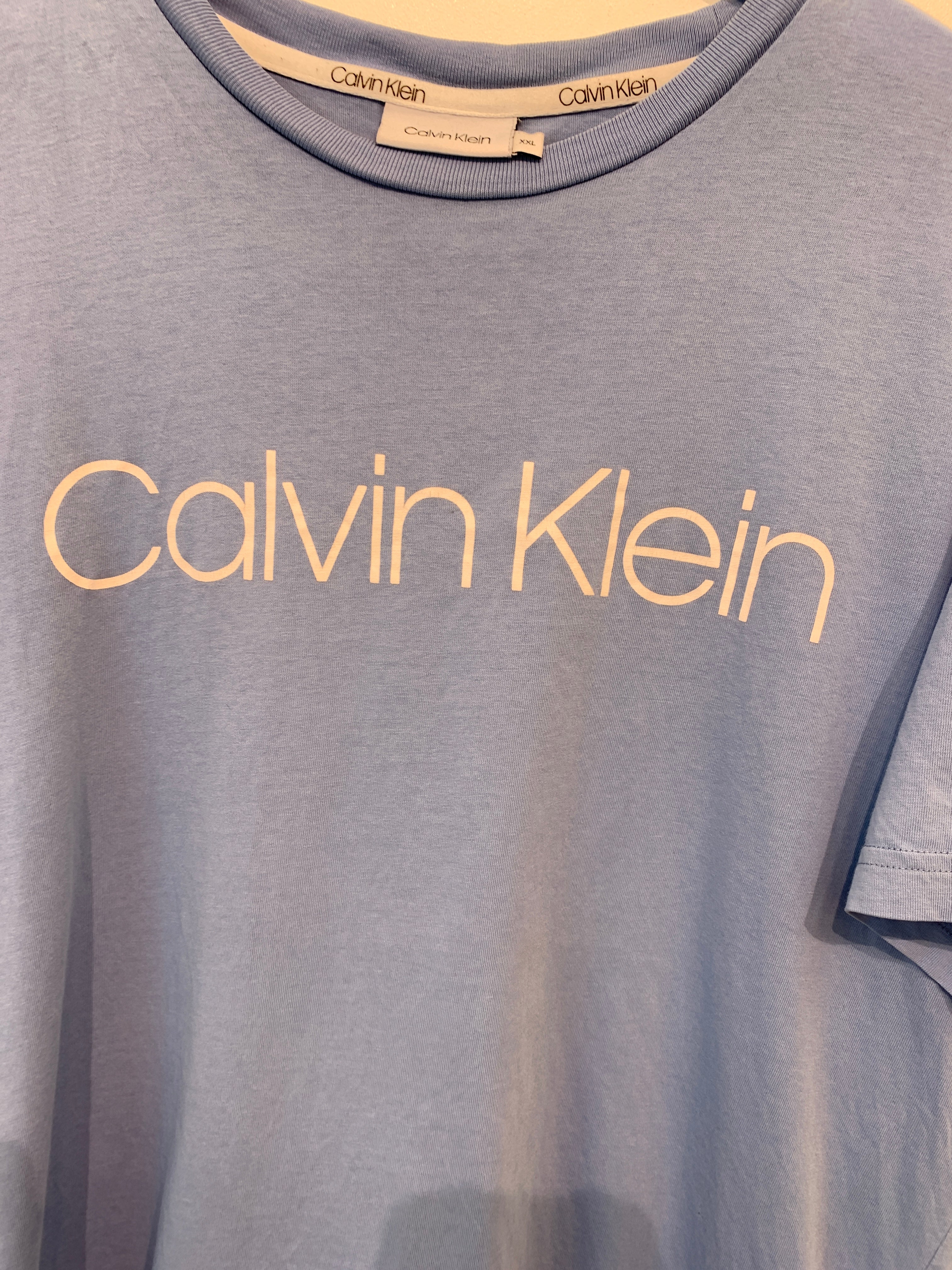Calvin Klein T-shirt