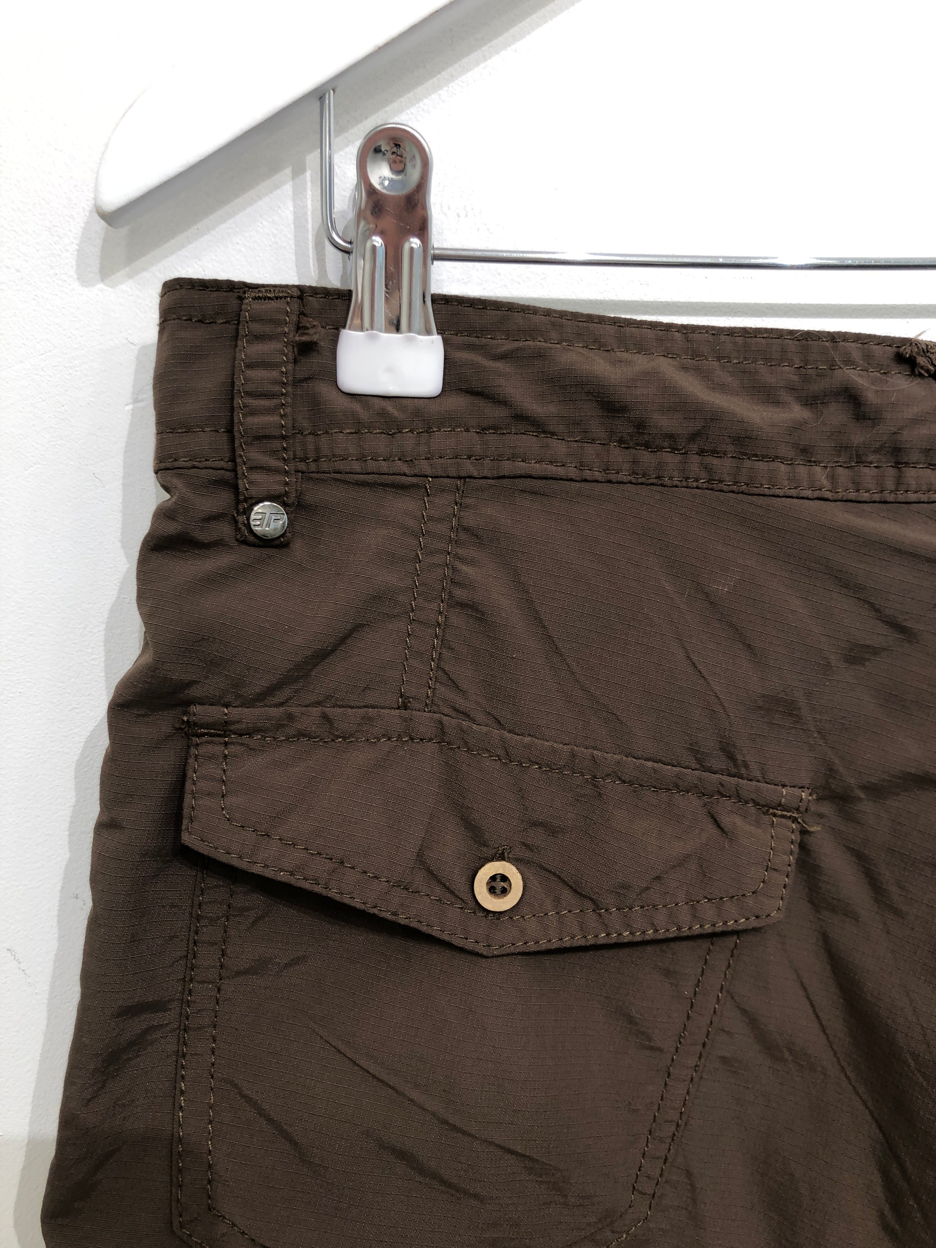EP Finnish Trademark Shorts