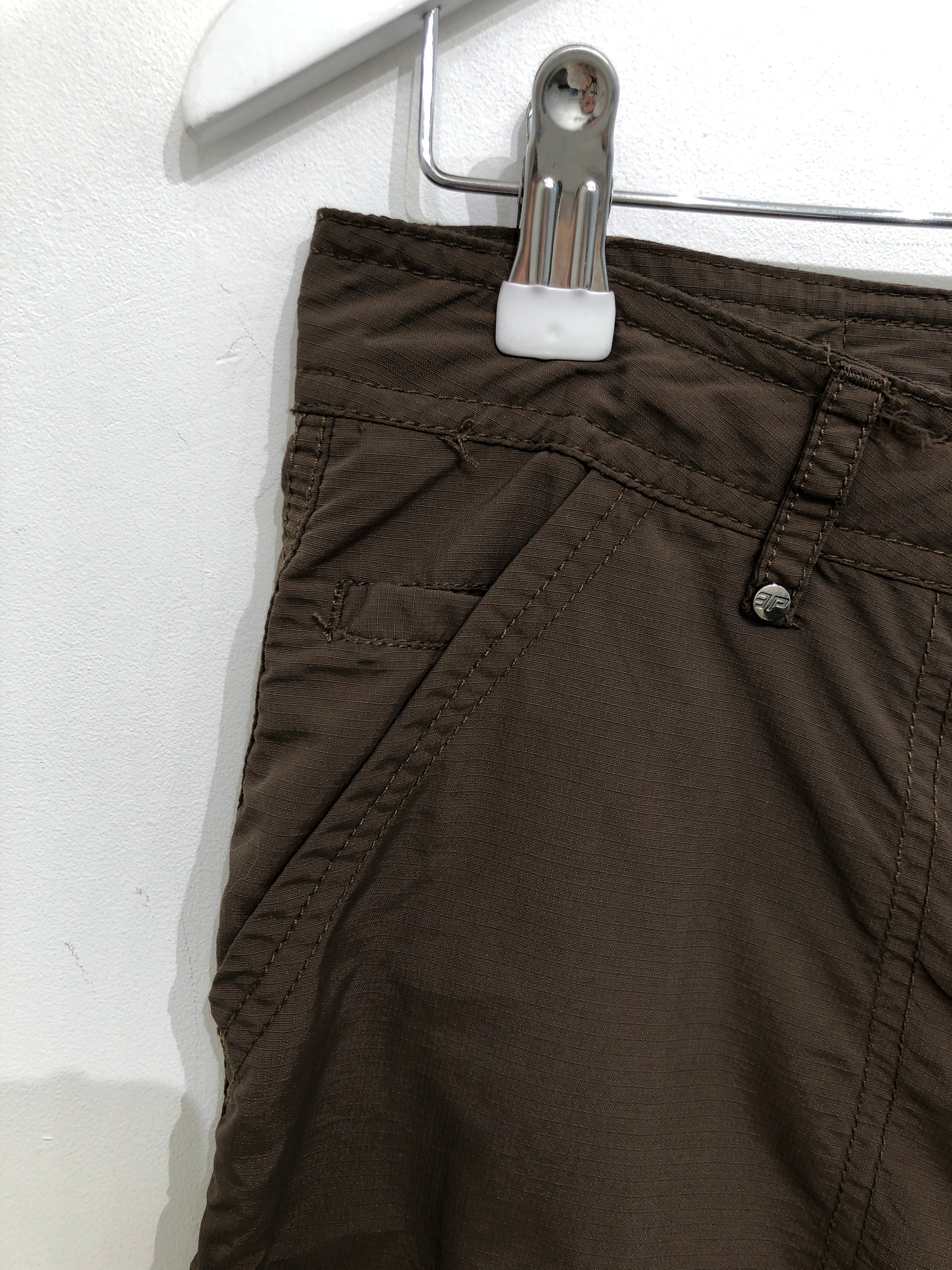 EP Finnish Trademark Shorts