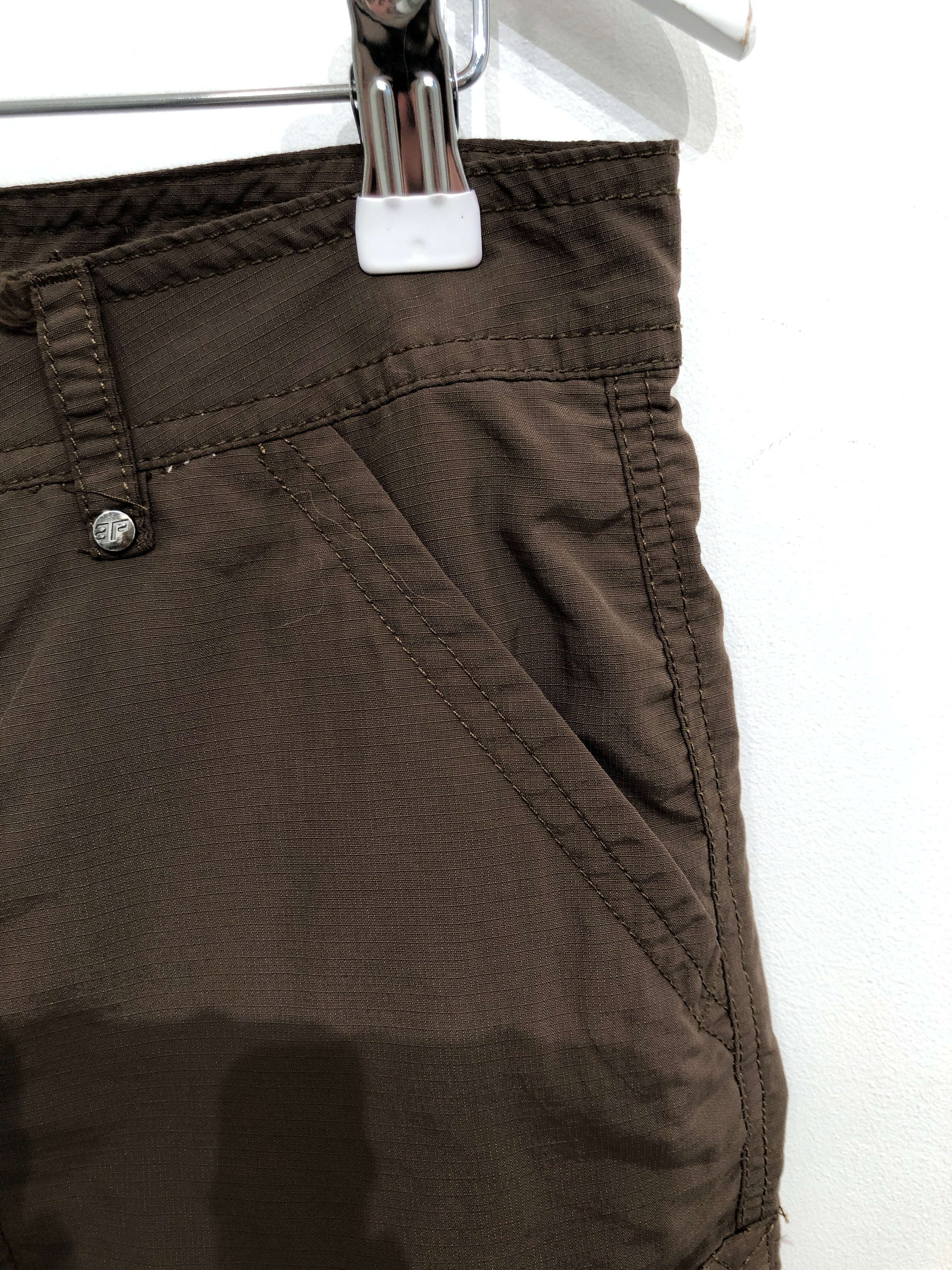 EP Finnish Trademark Shorts