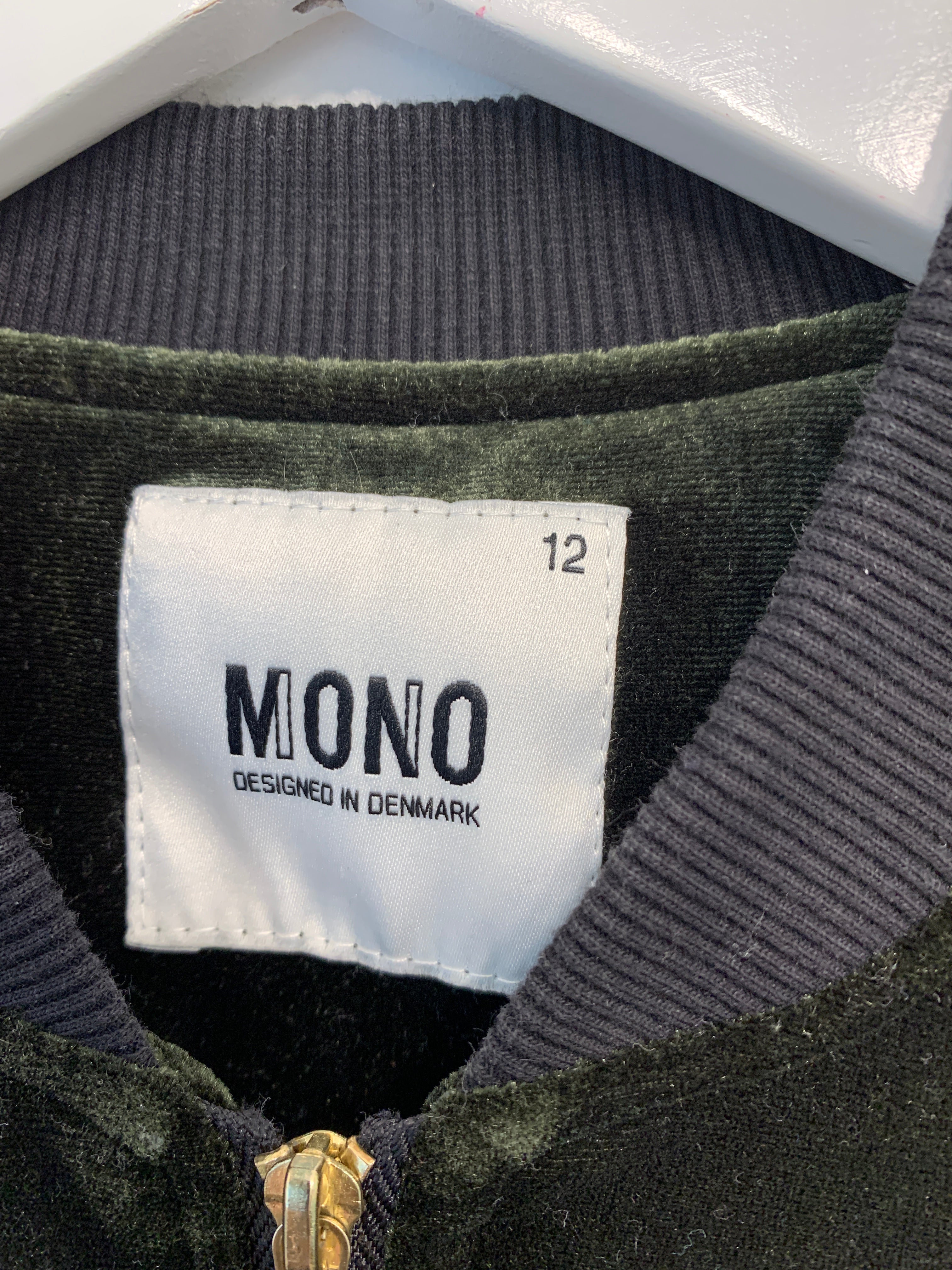 Mono Jakke