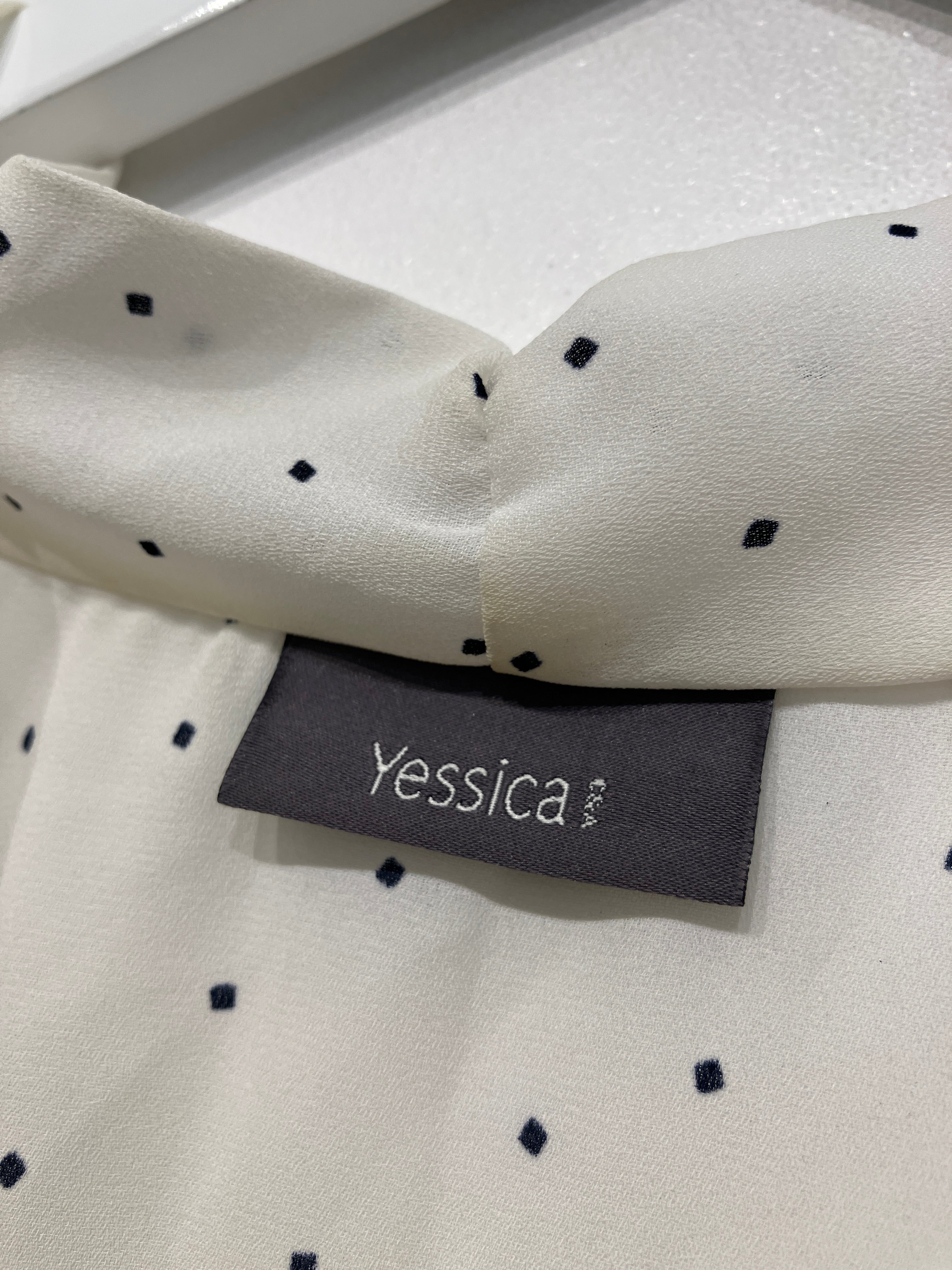 Yessia Bluse