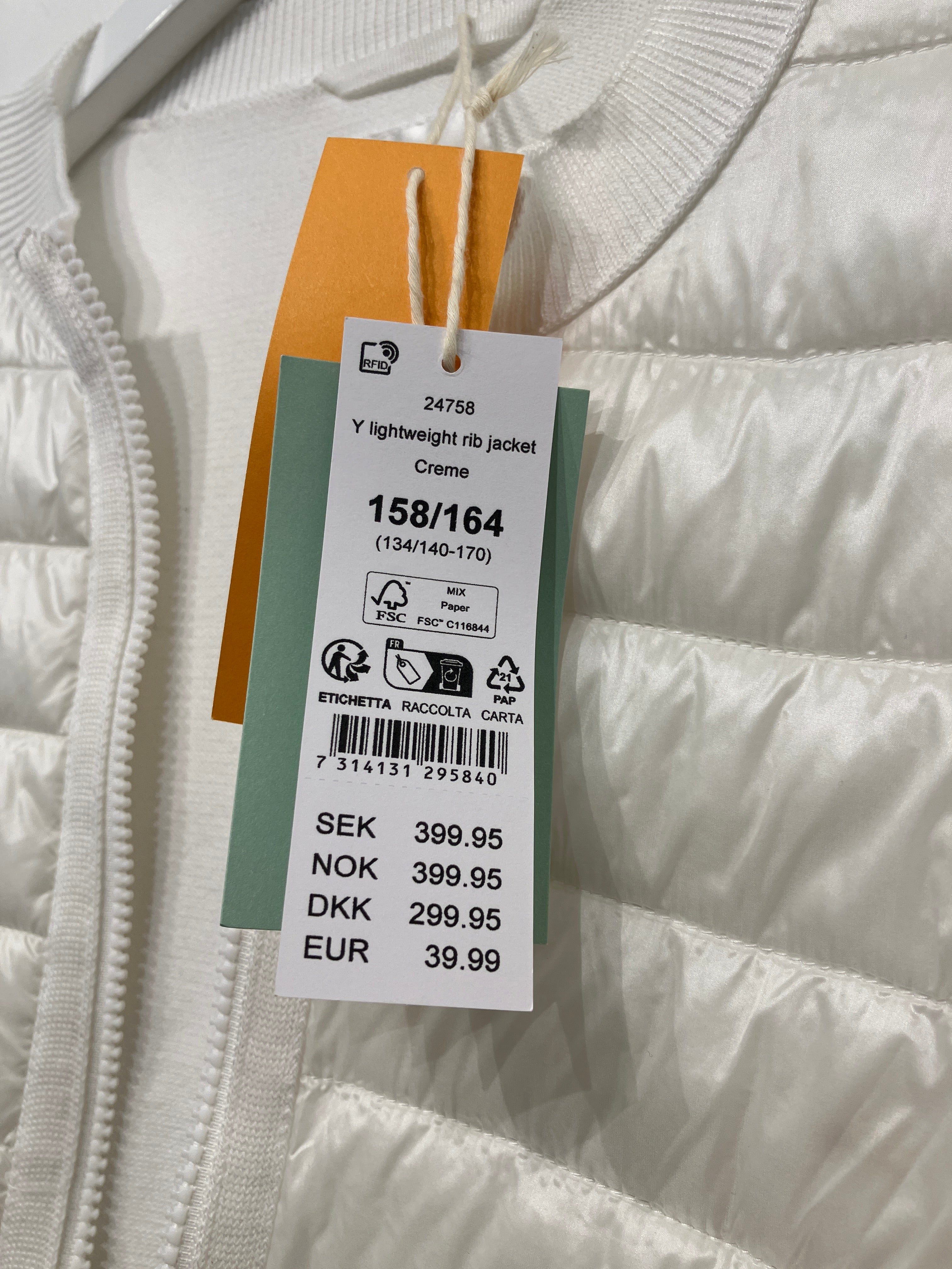 Gina Tricot Jakke
