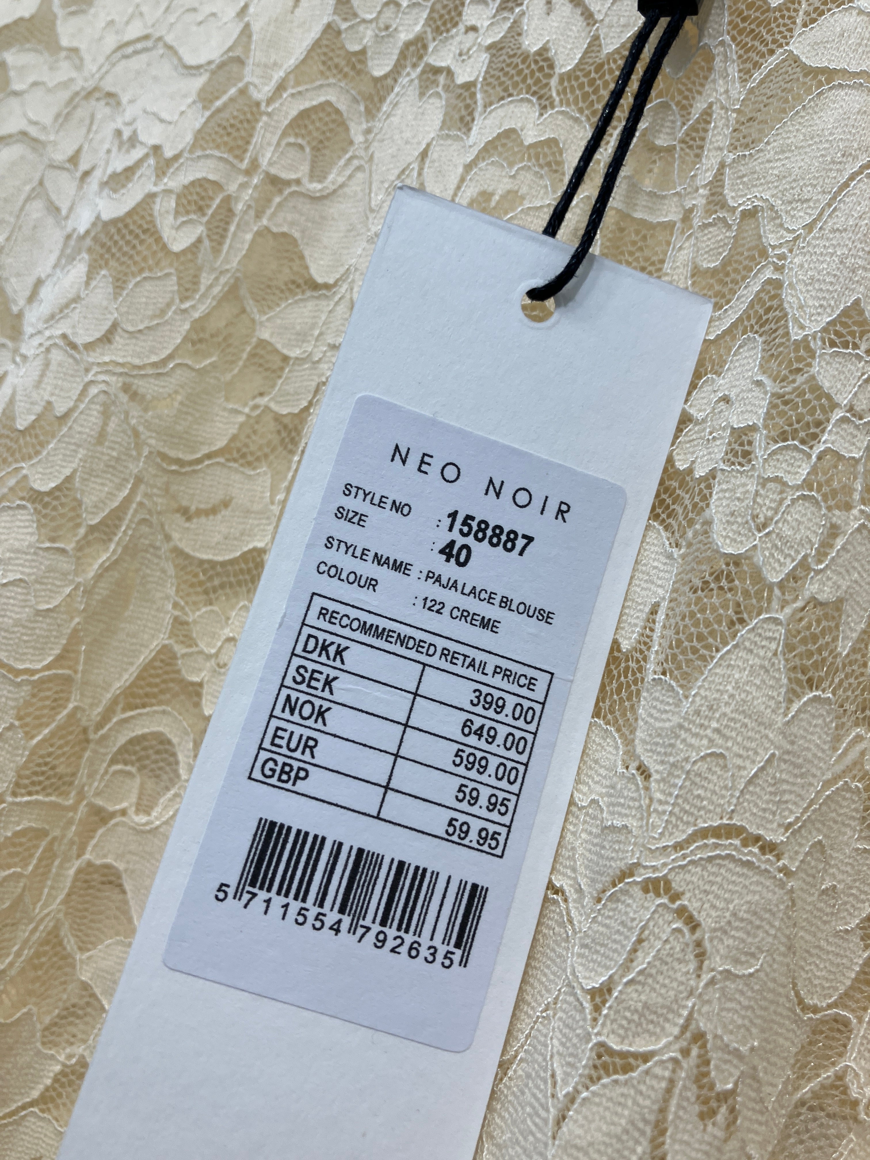 Neo Noir Bluse