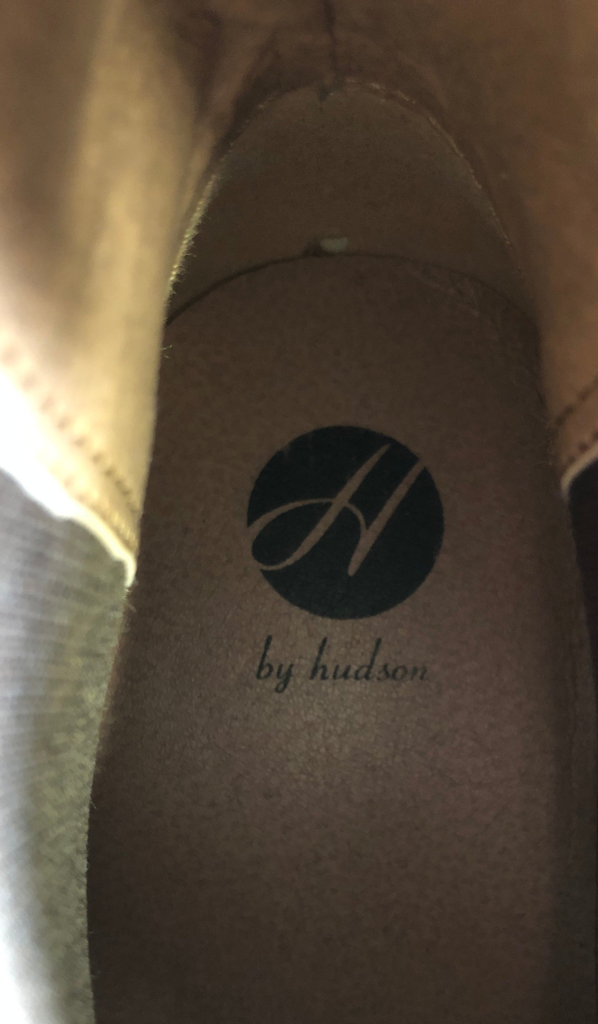By Hudson Støvler