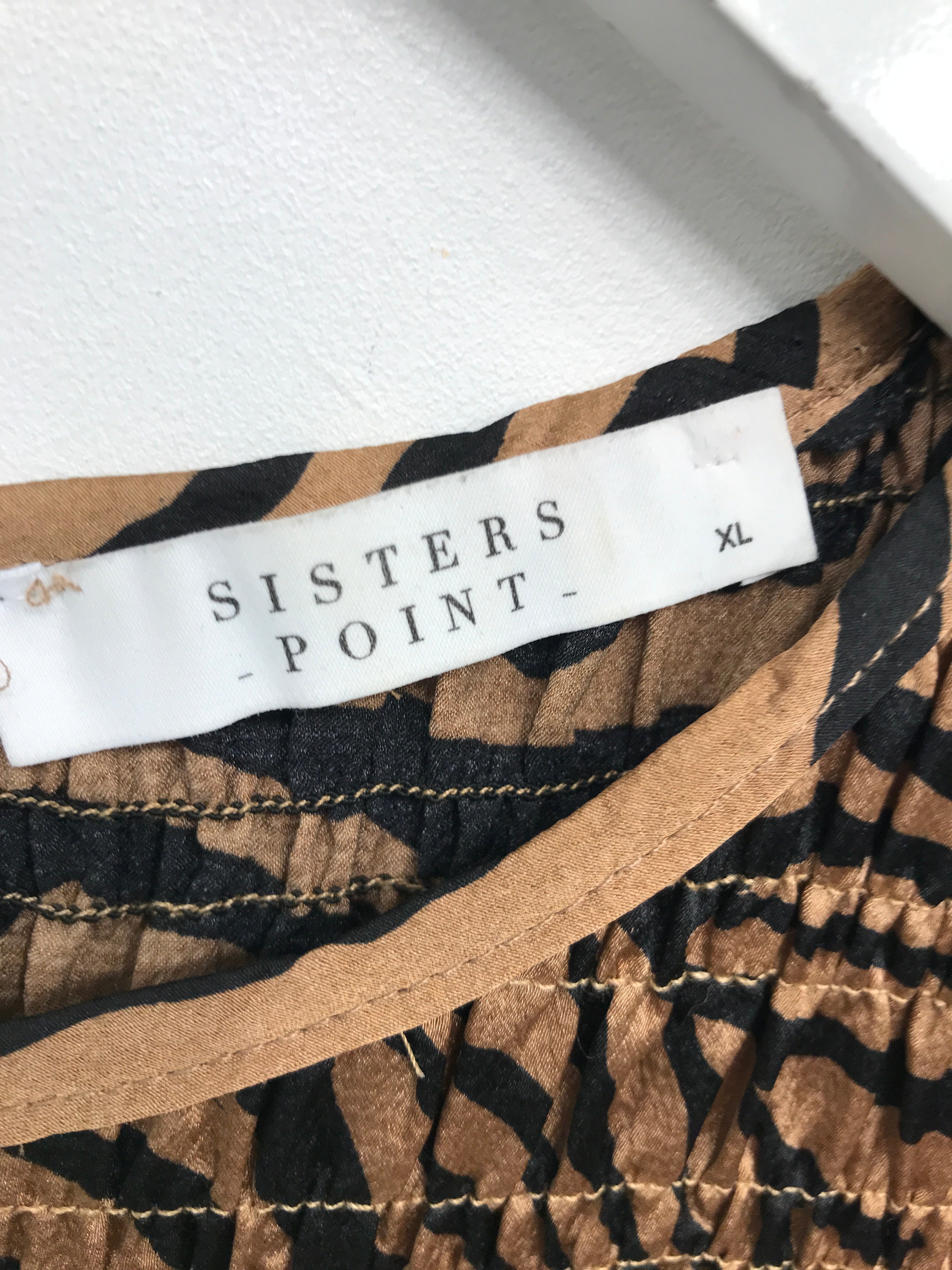 Sisters Point Bluse