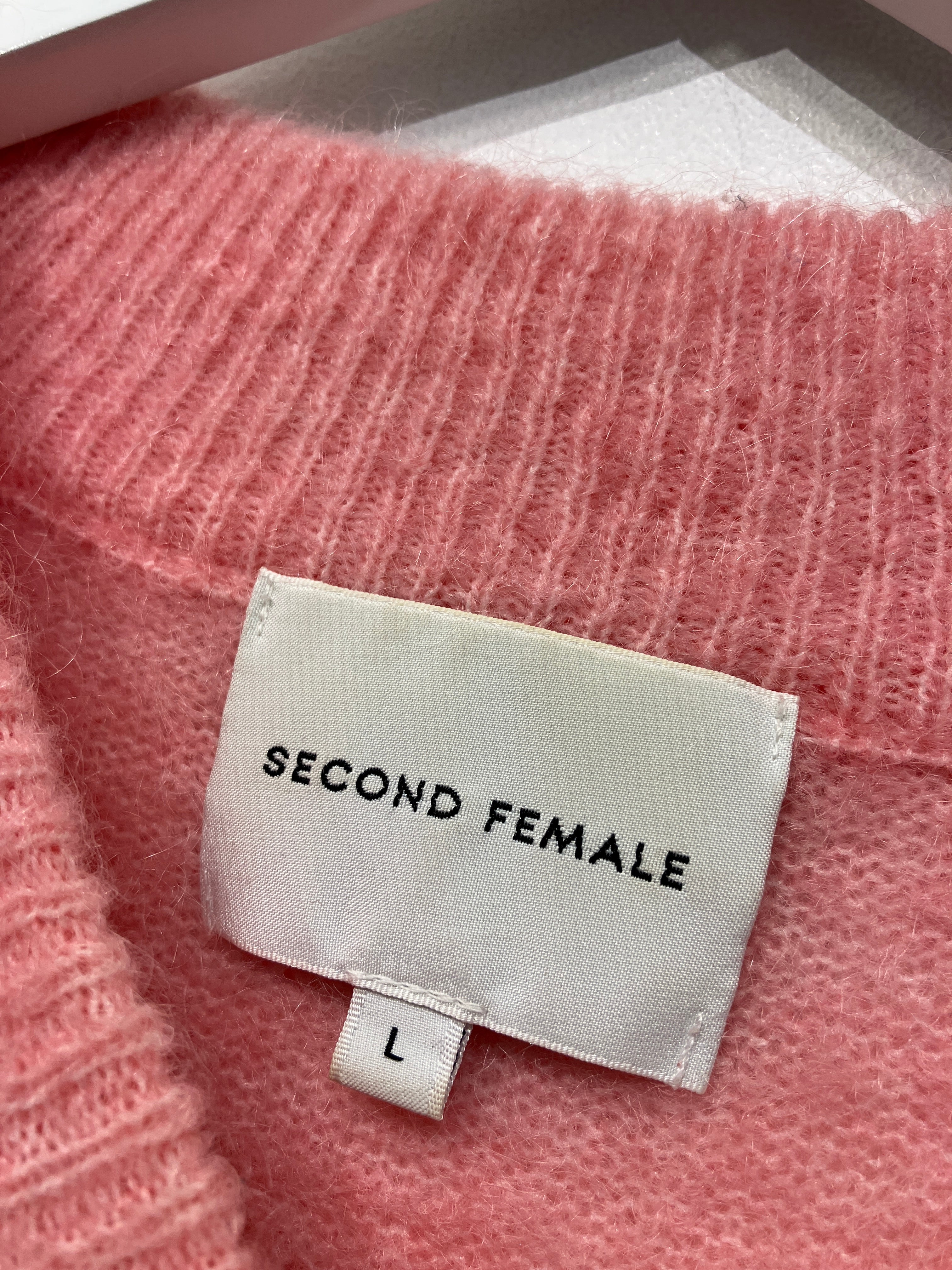 Second Female Bluse