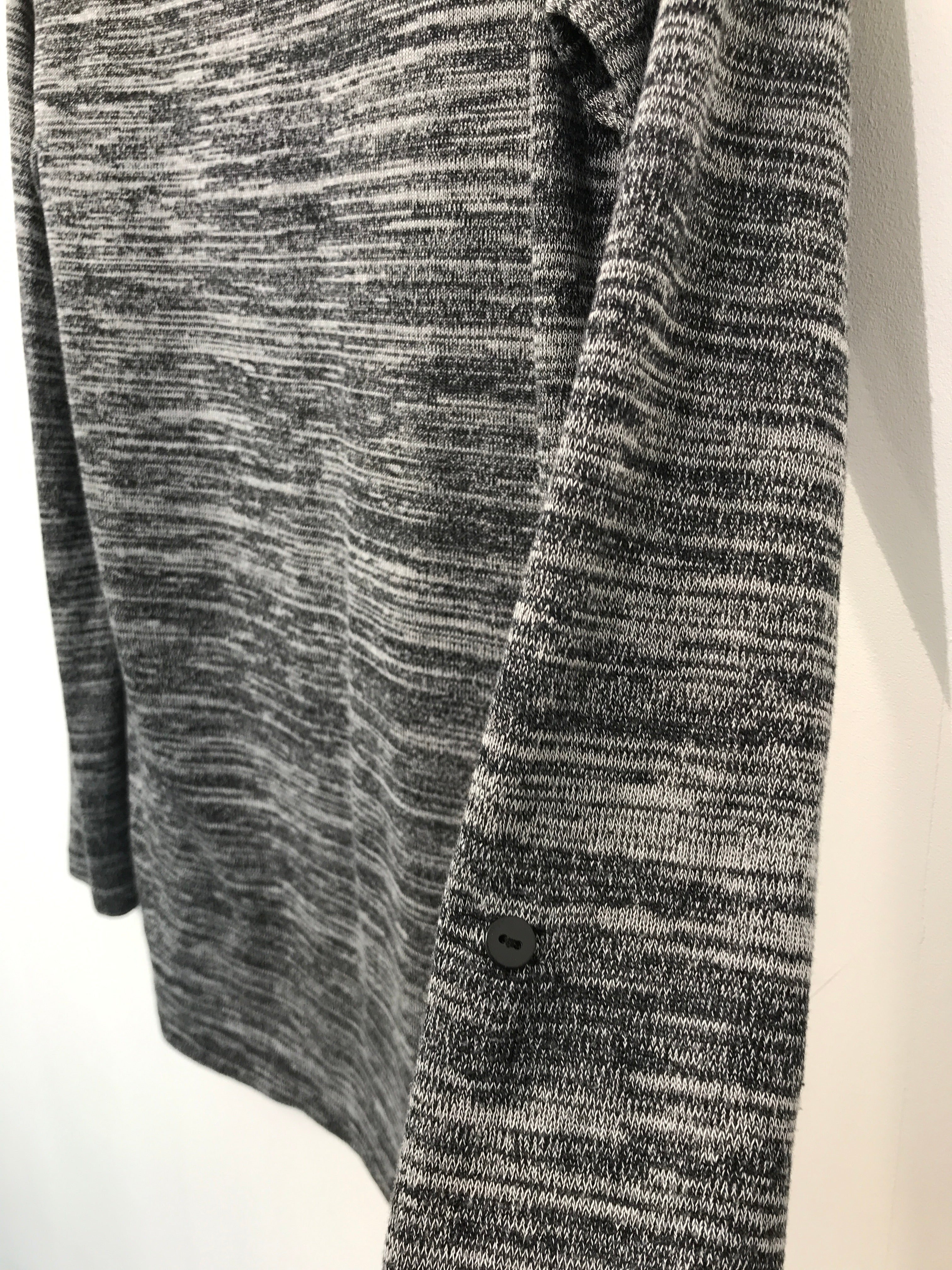 Reserved bluse