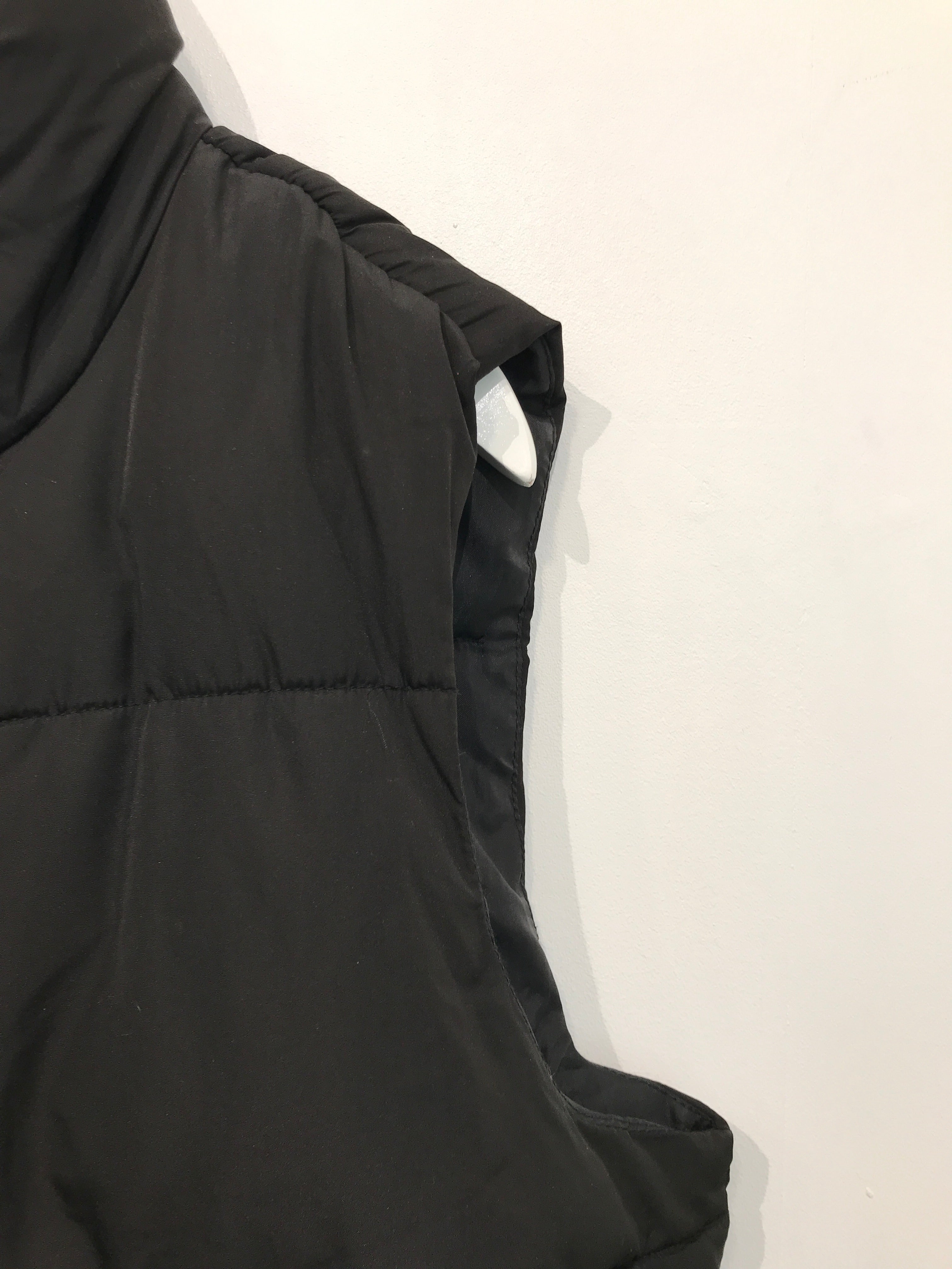 Pieces Vest