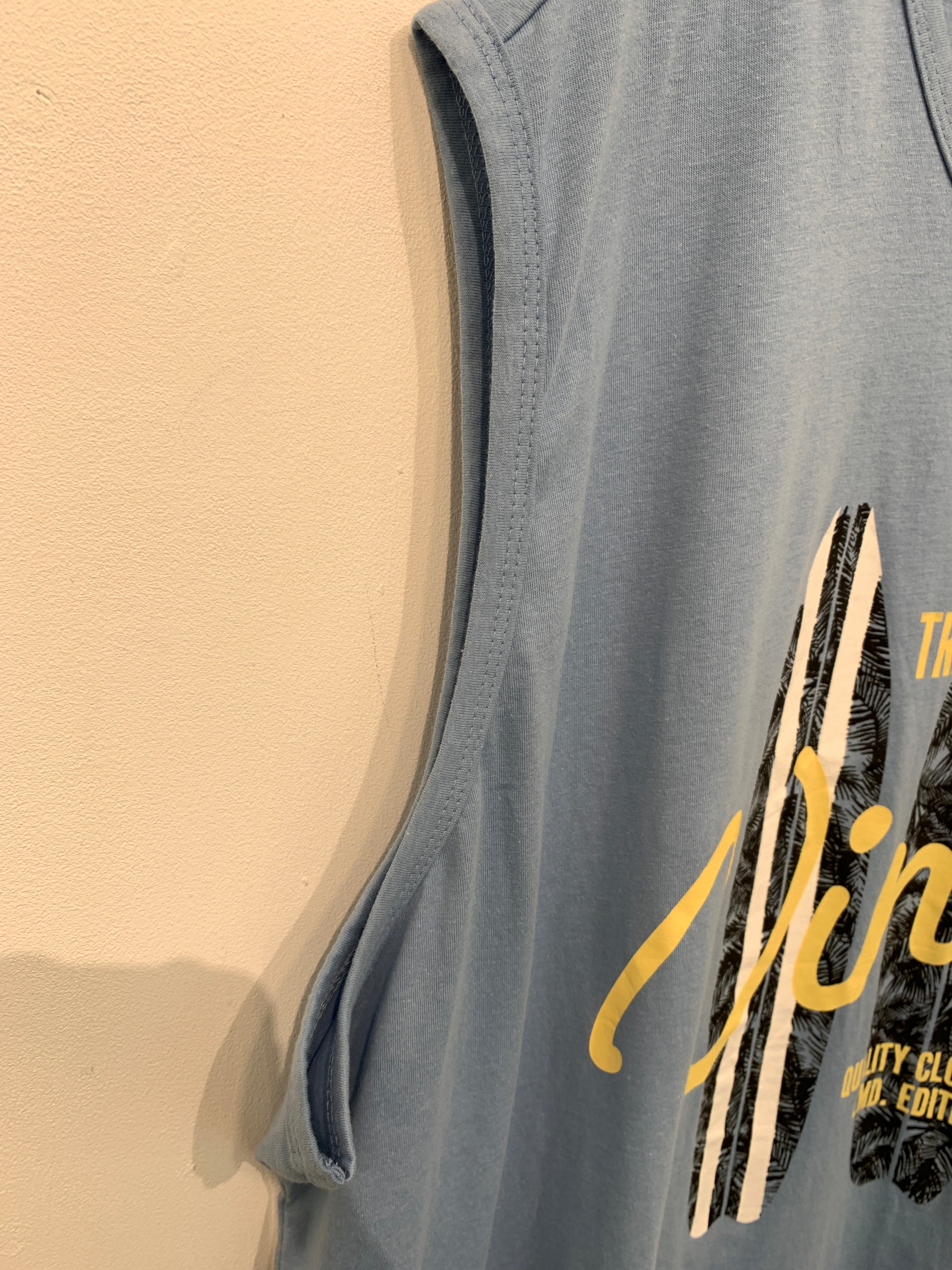 Identic T-shirt