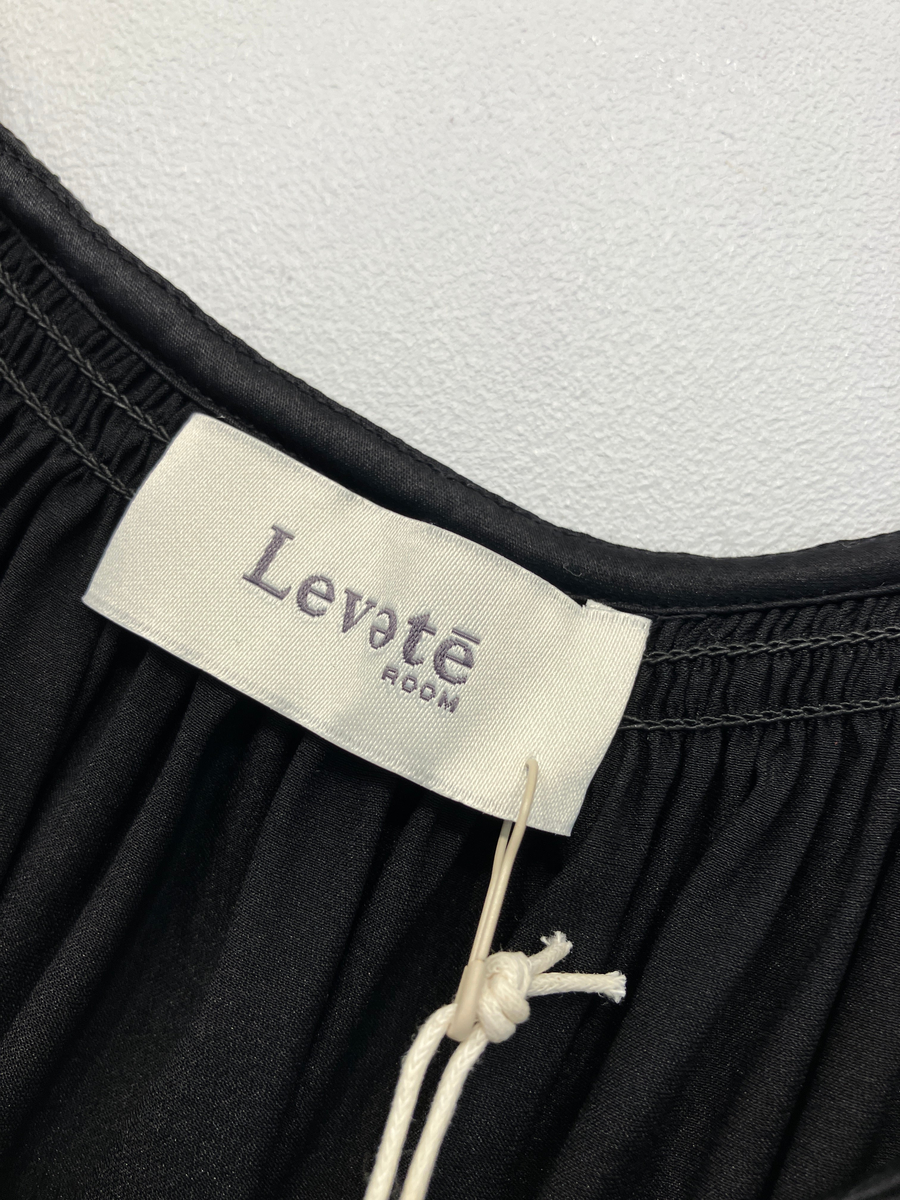 Levete Room Top