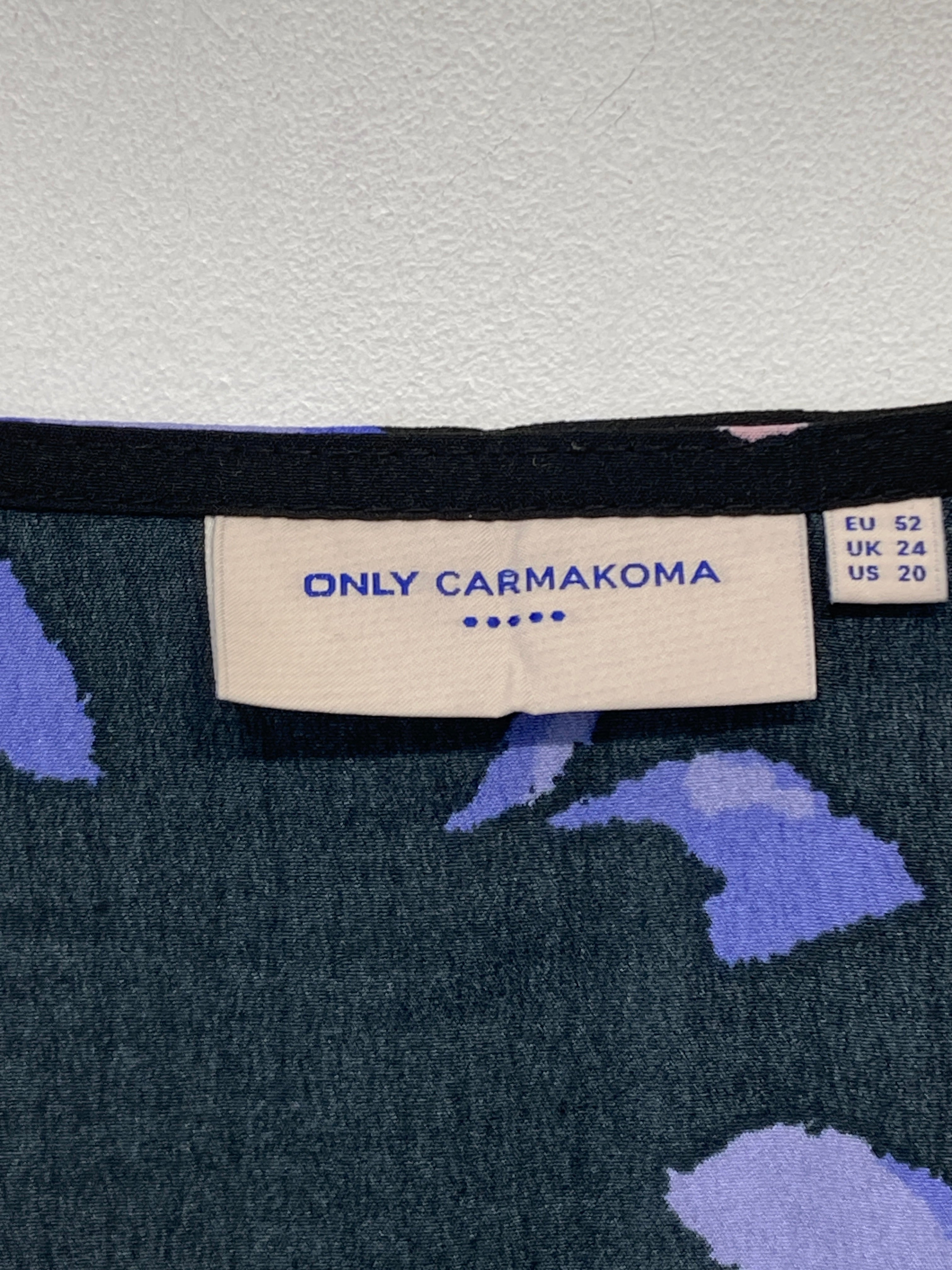 Only Carmakoma Kjole