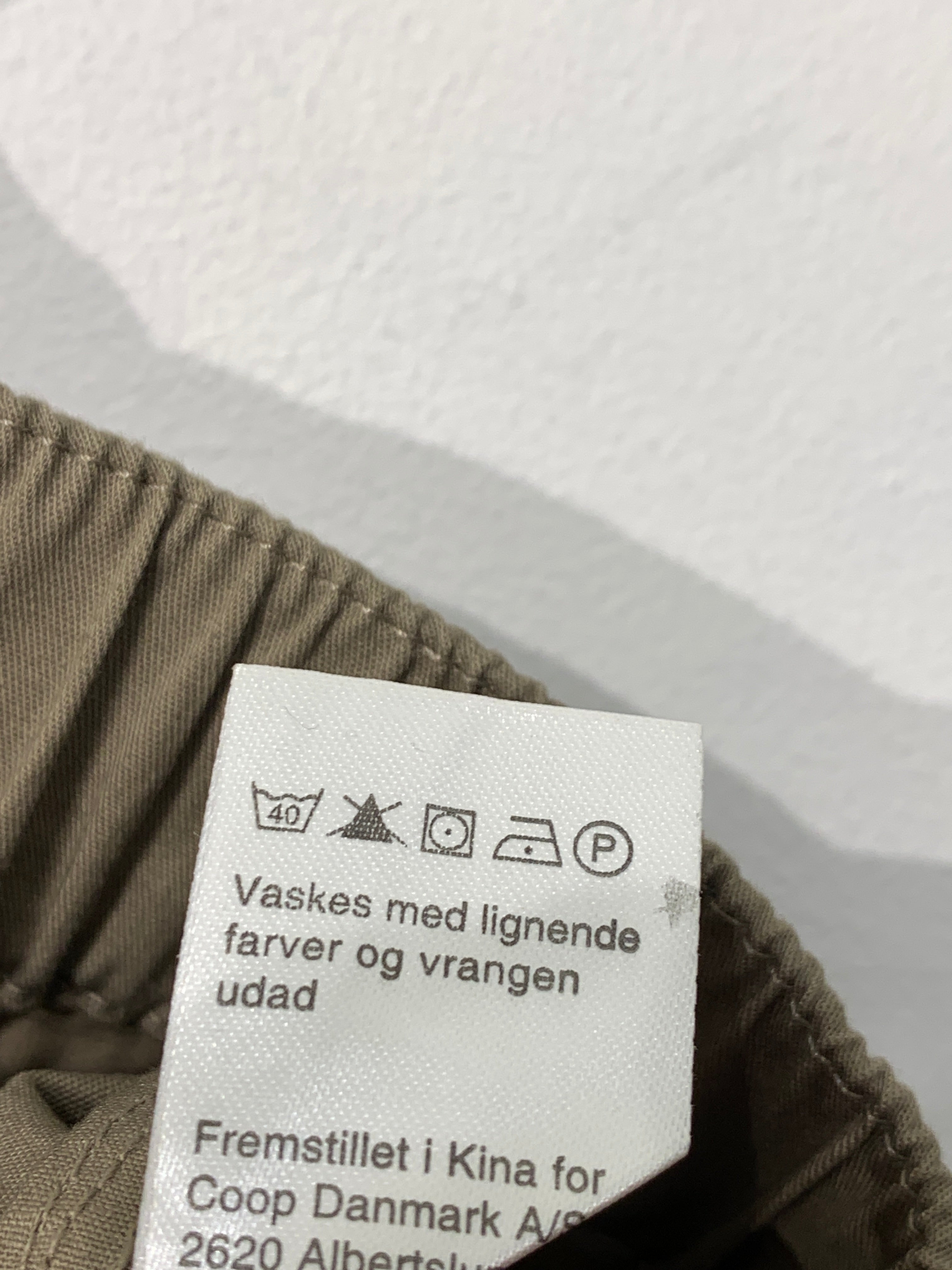 Units Bukser