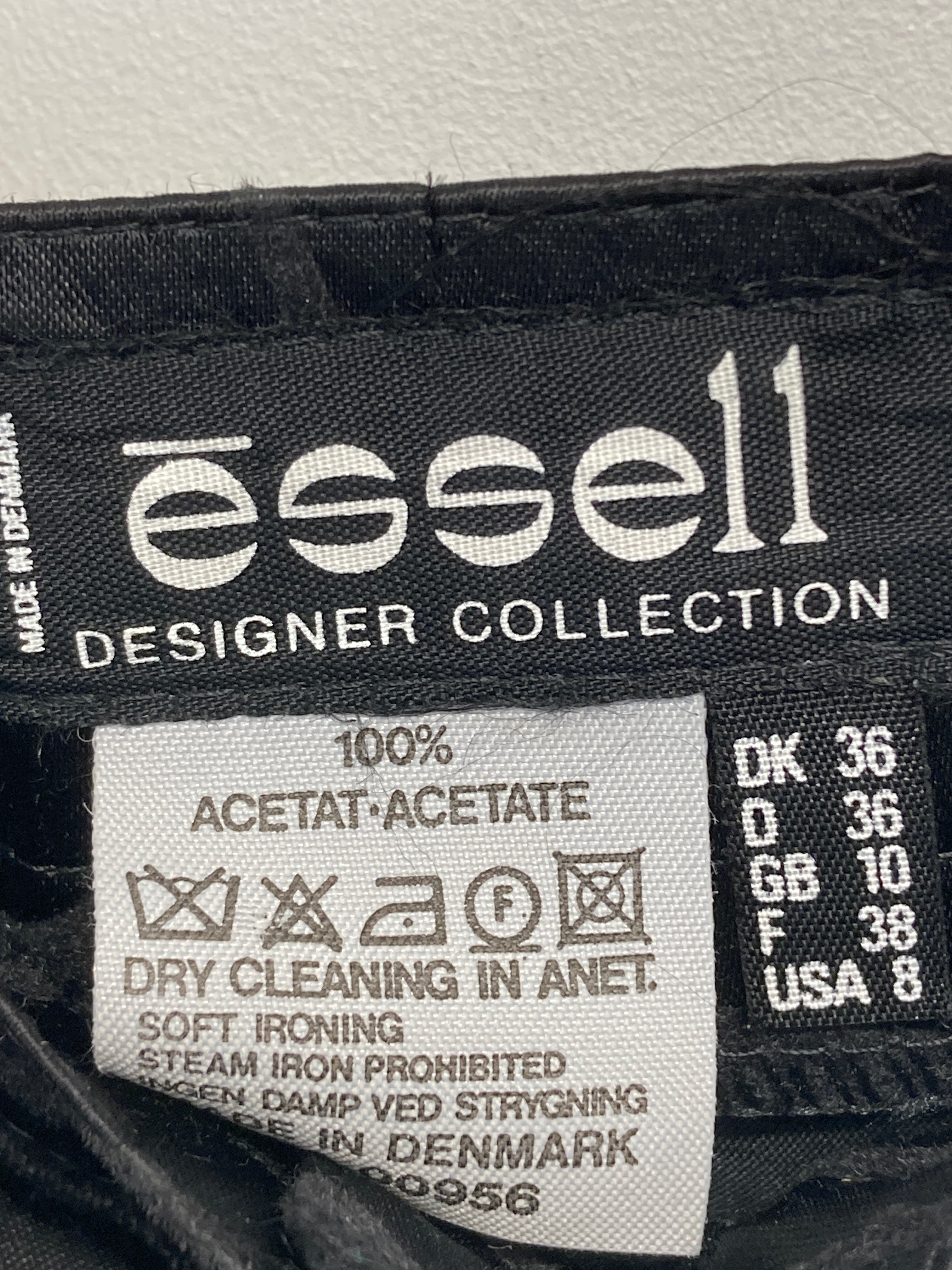 Essell Nederdel