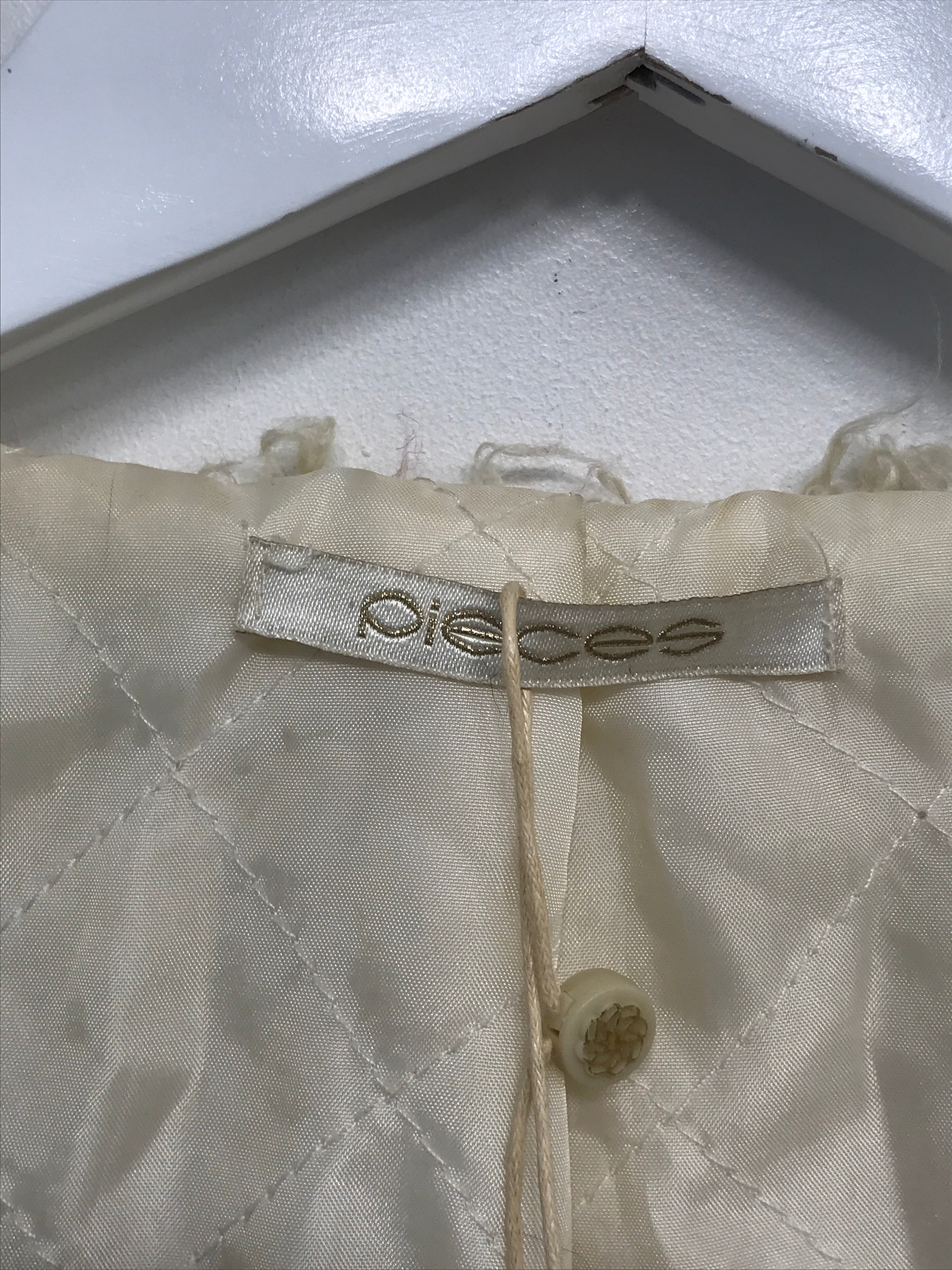 Pieces Vest