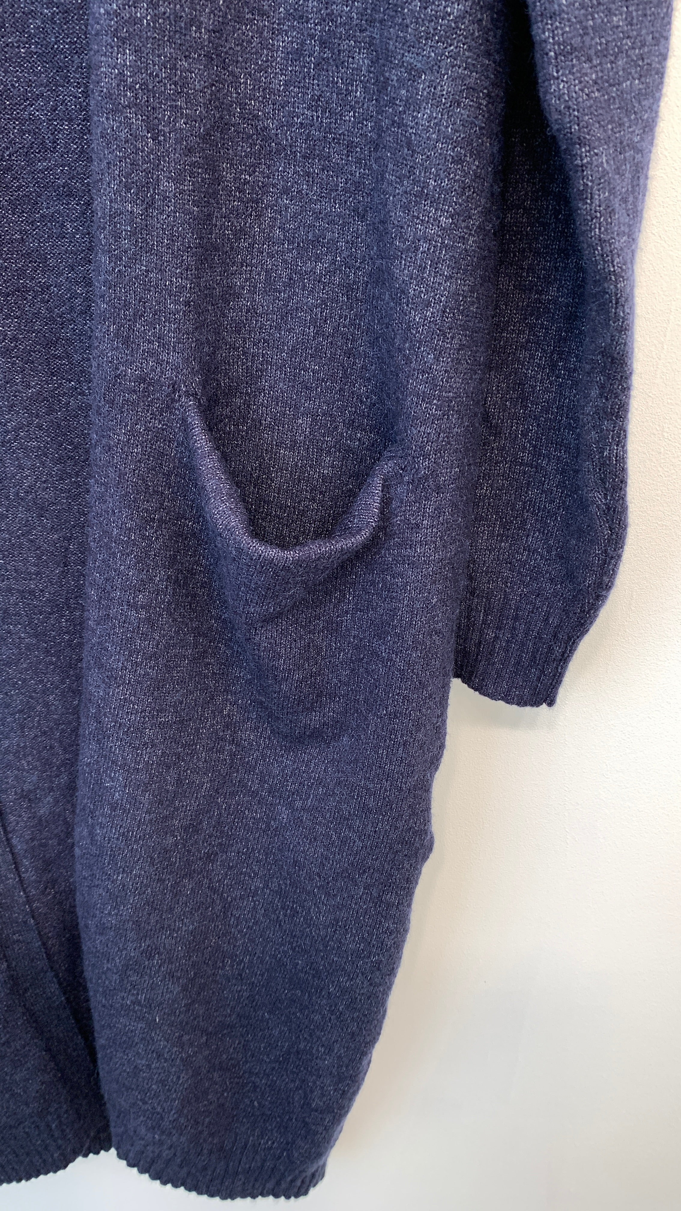 Vila Cardigan
