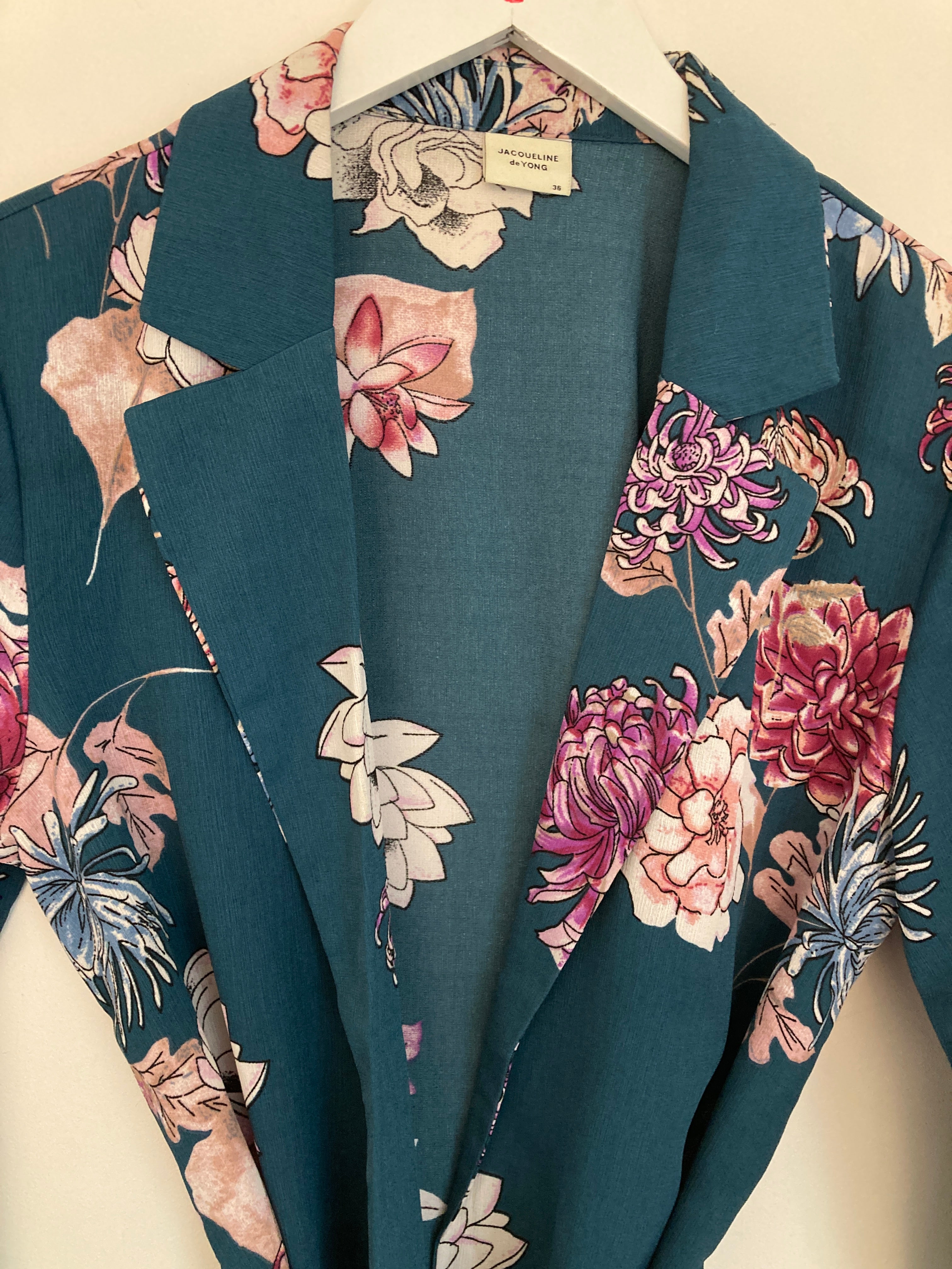 Jaqqueline De Yong Kimono