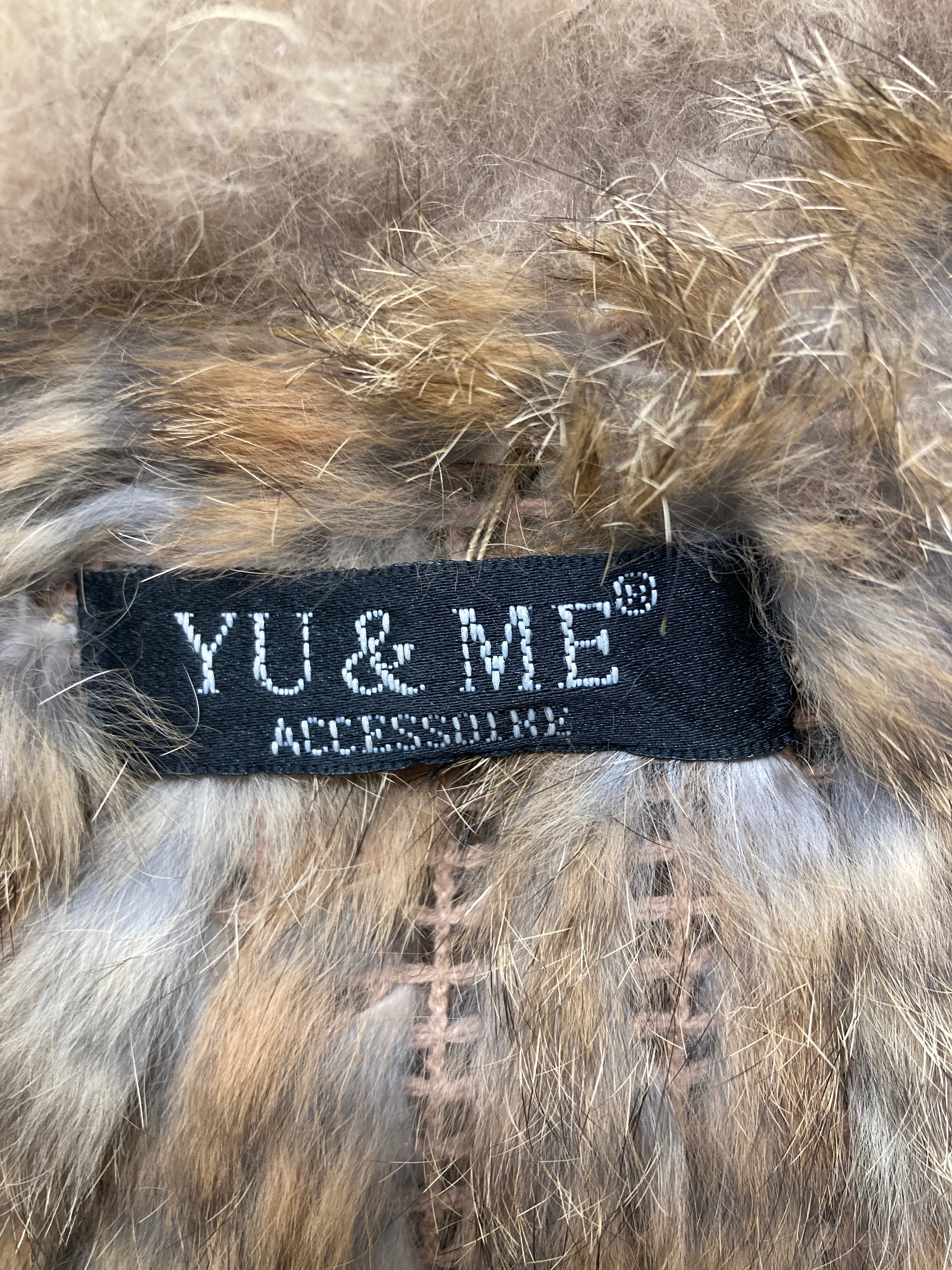 Yu & Me pelsvest