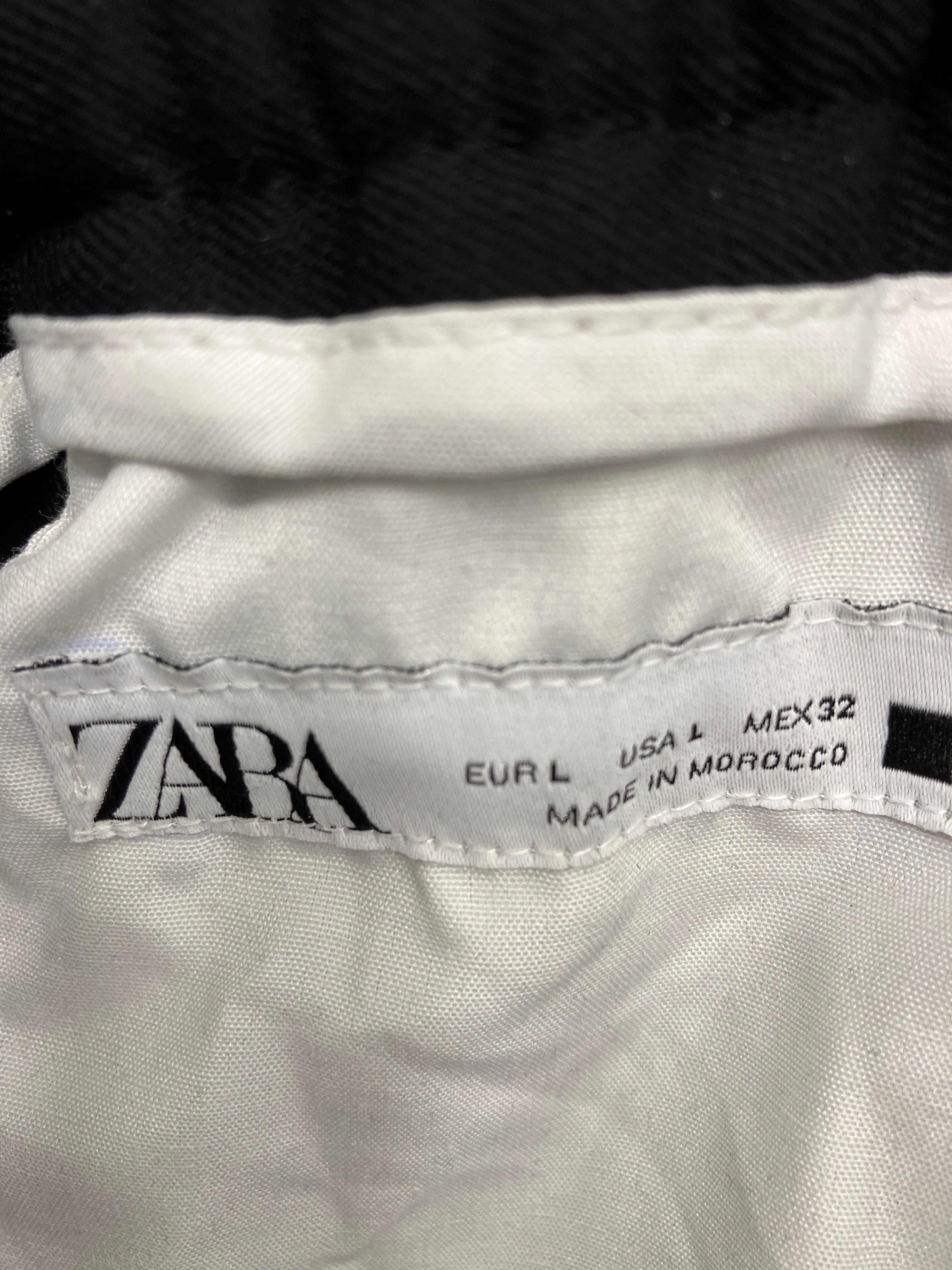 Zara Bukser