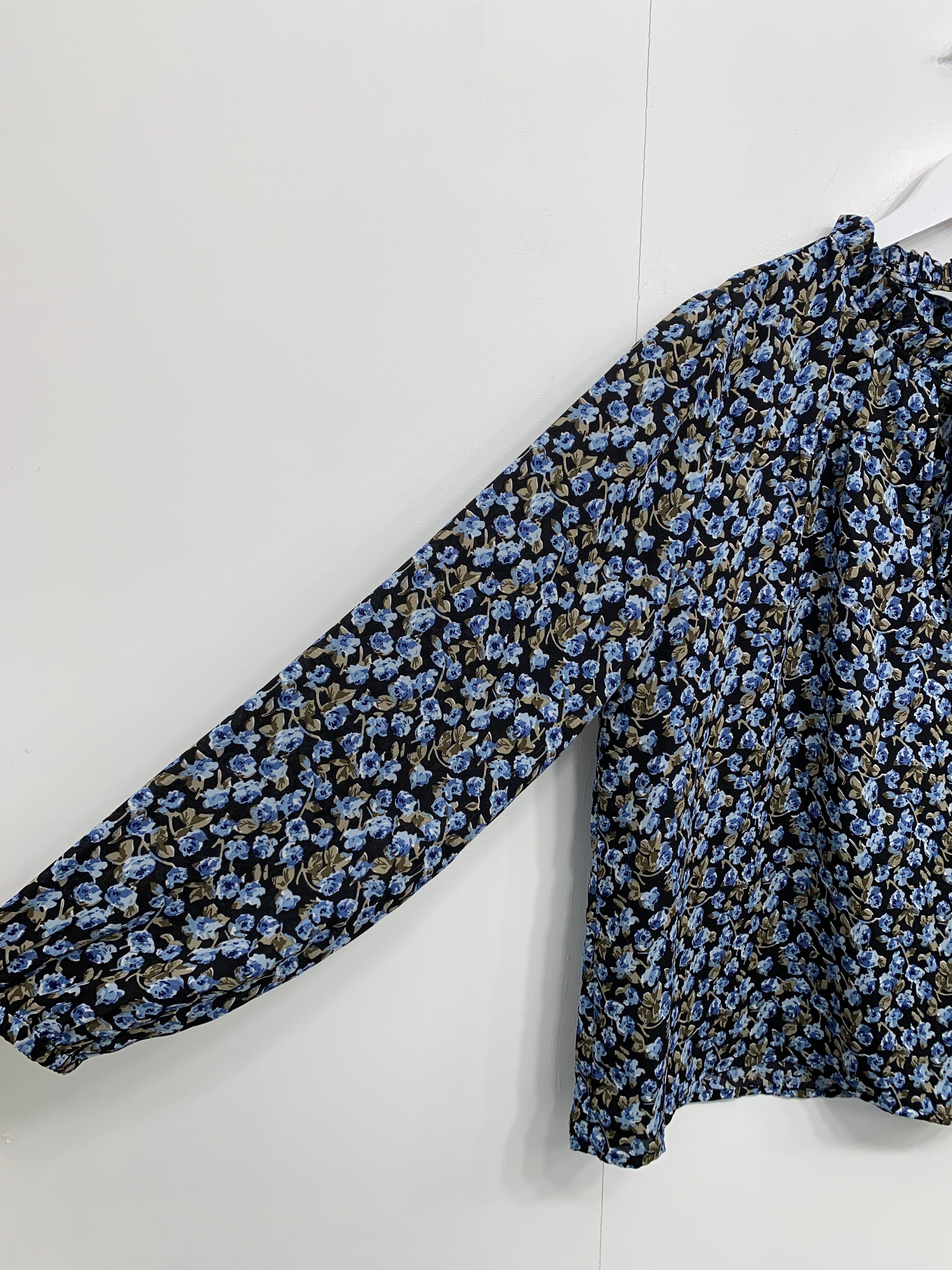 Pigalle Bluse