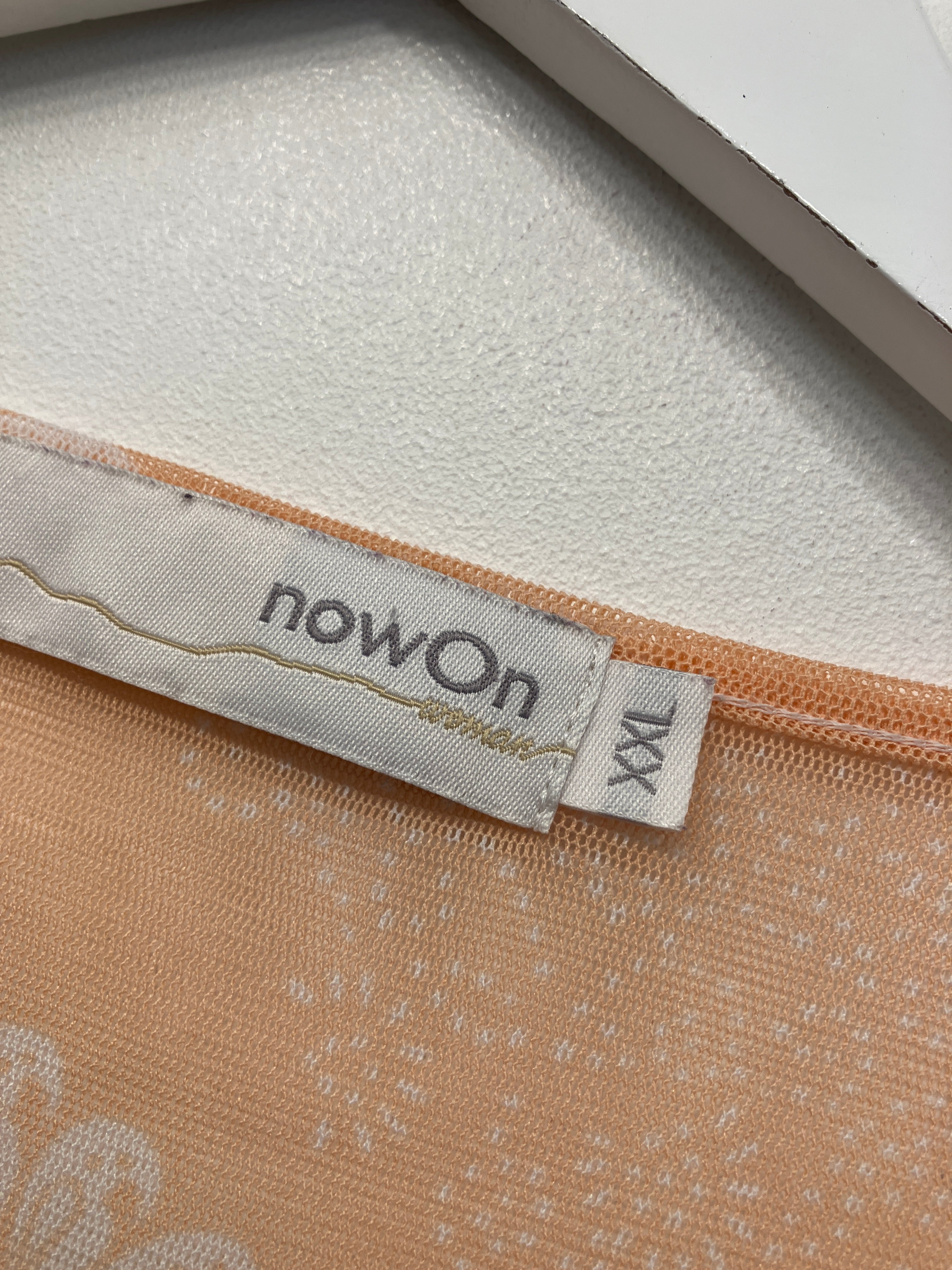NowOn Bluse