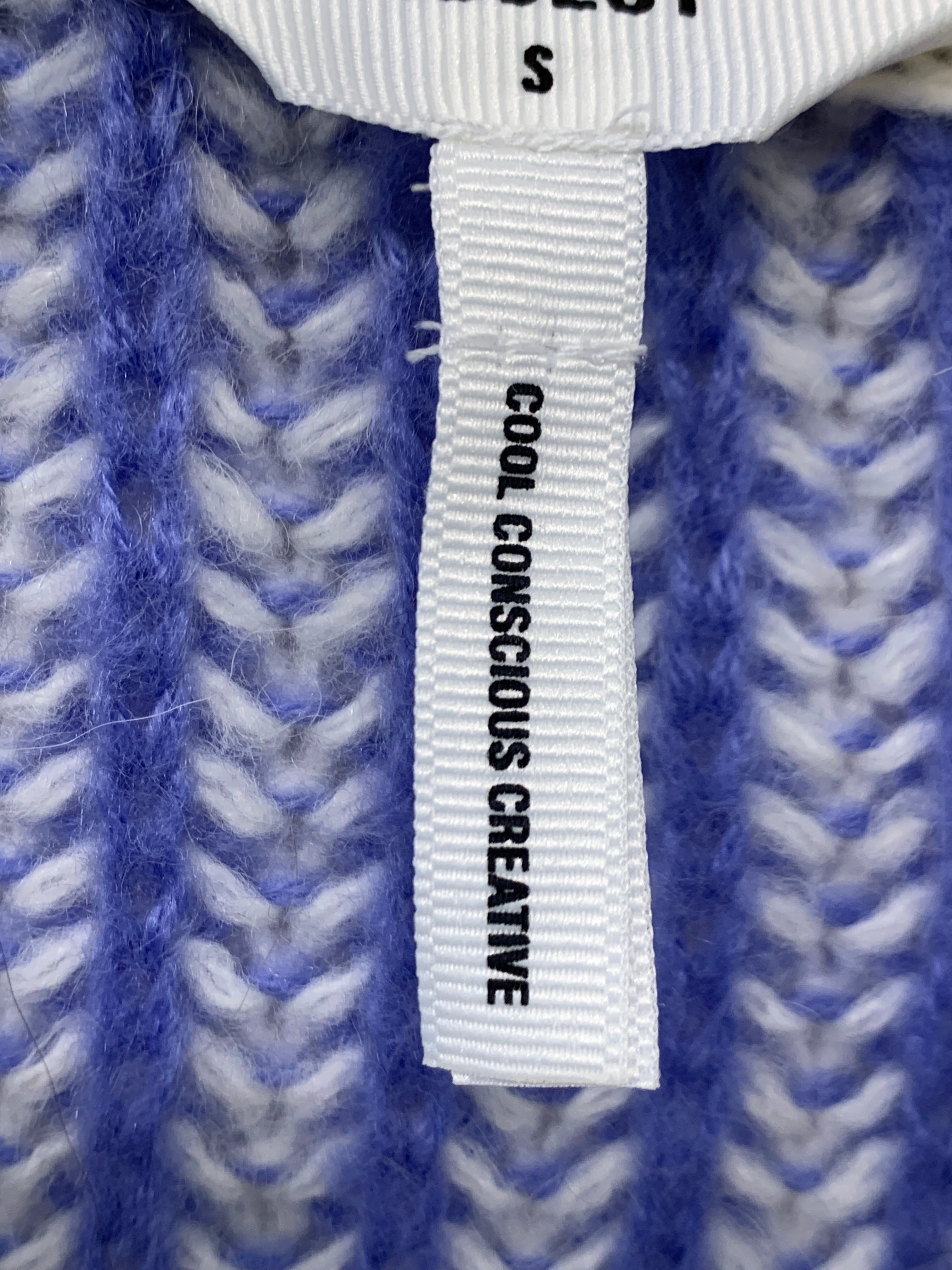 Object Sweater