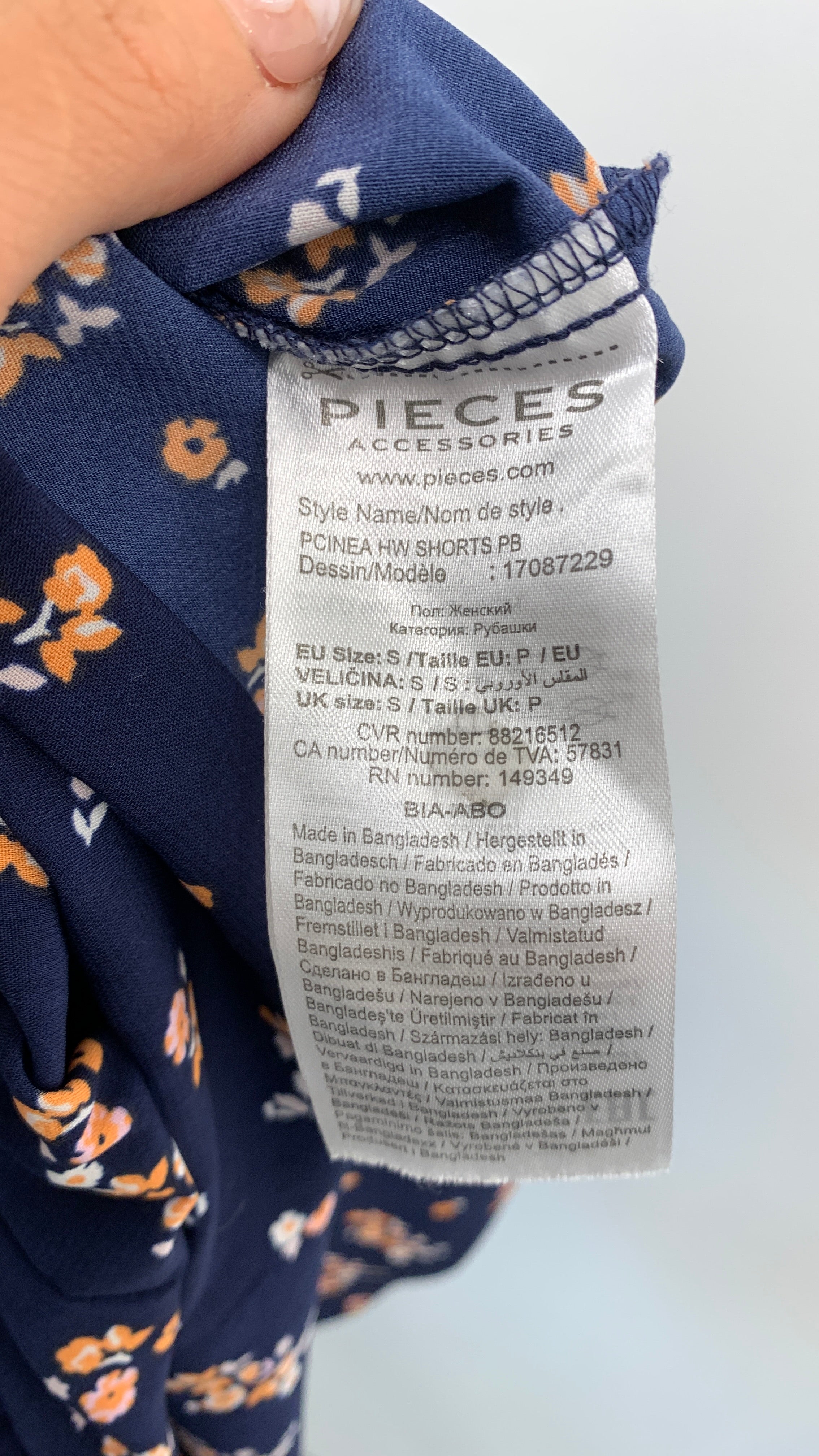 Pieces Shorts