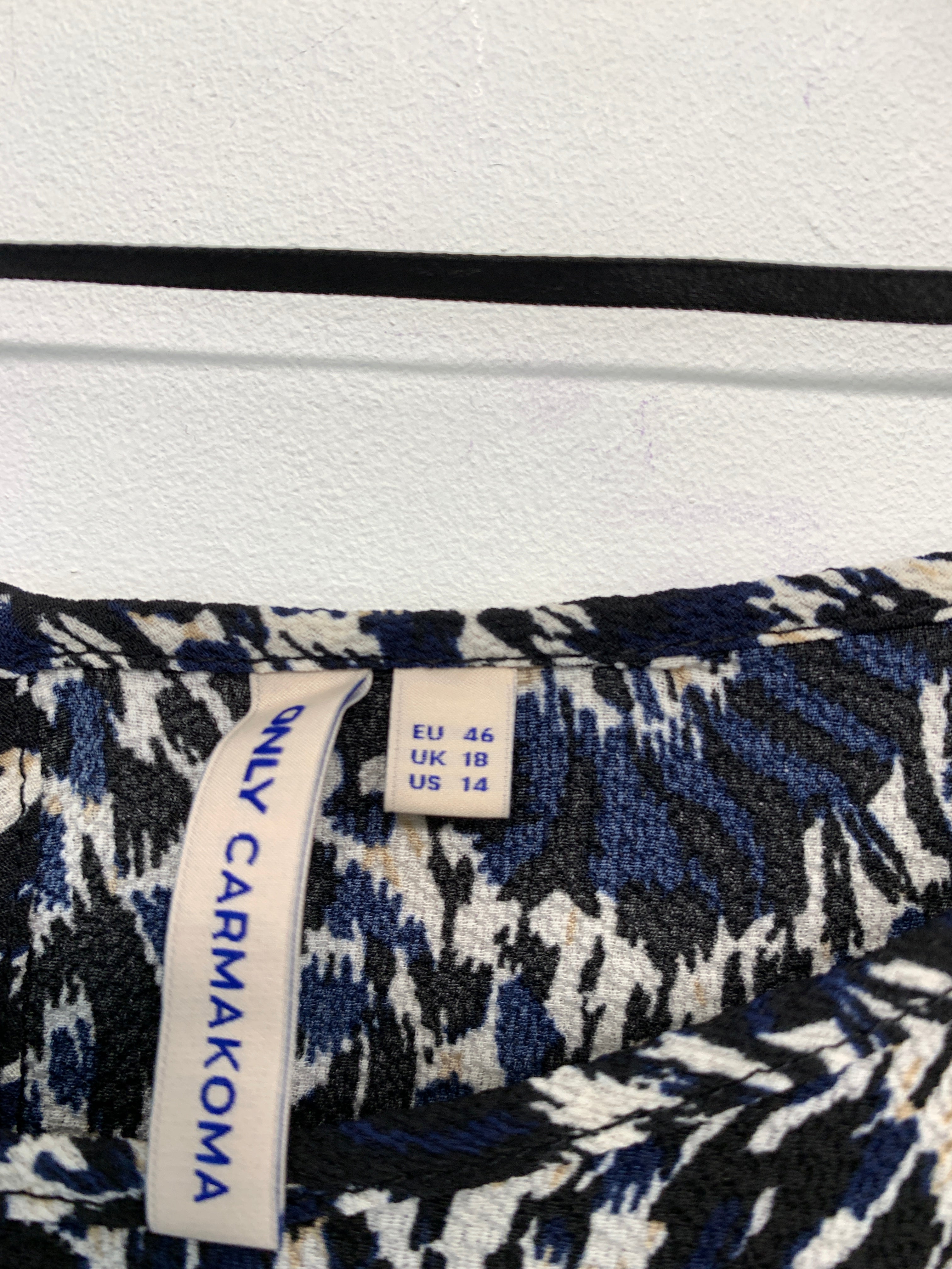 Only Carmakoma Bluse