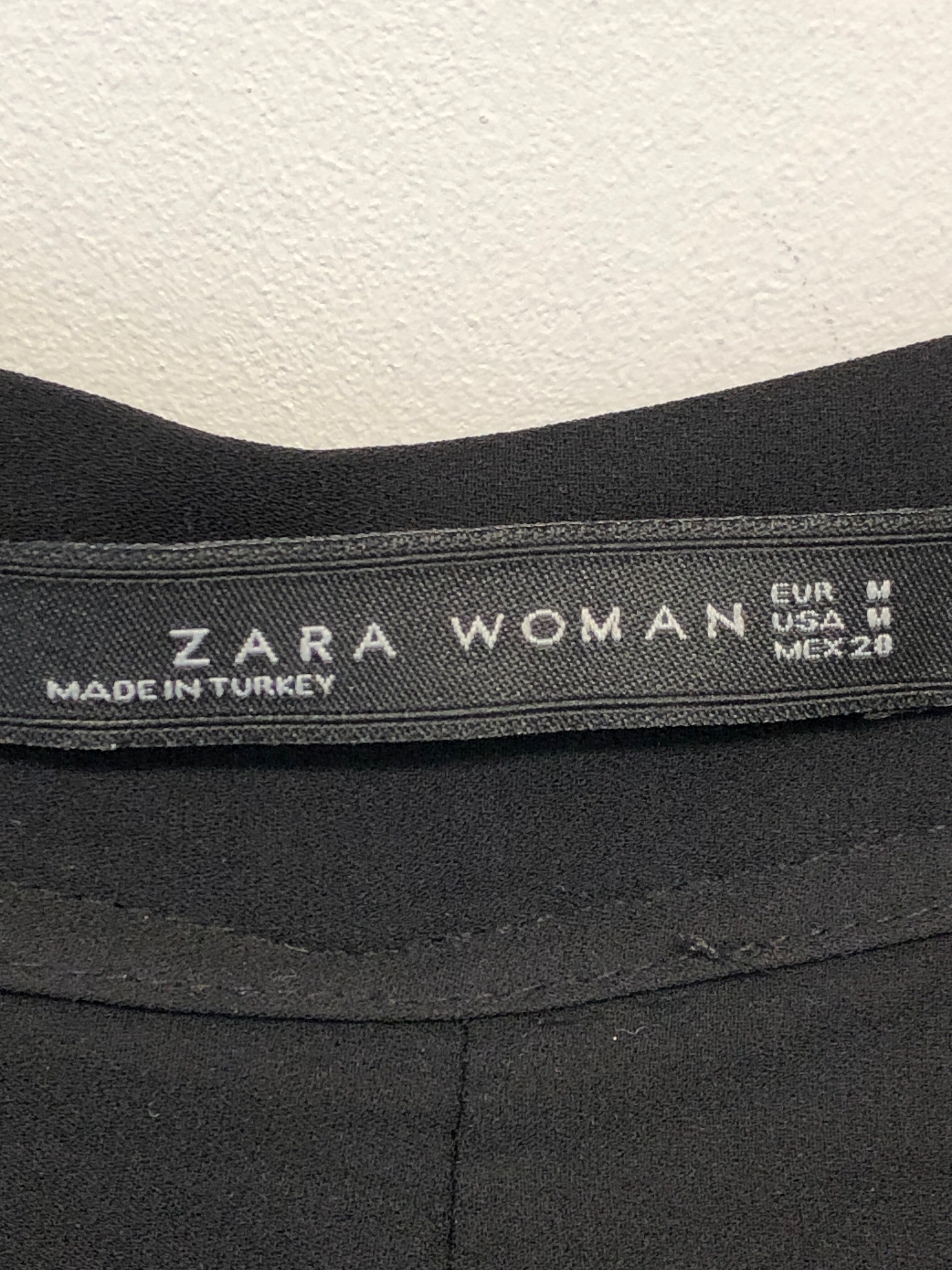 Zara Bukser