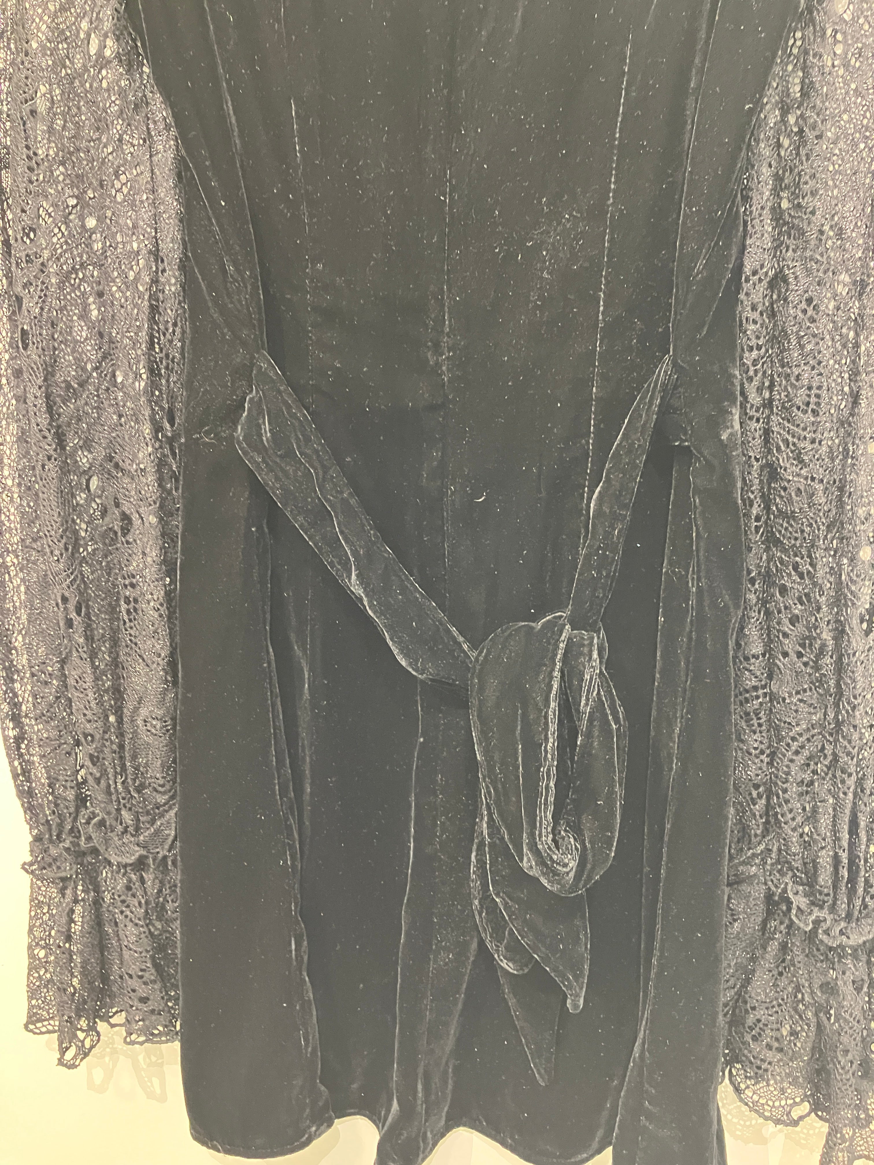 H&M The Vampires Wife Kjole