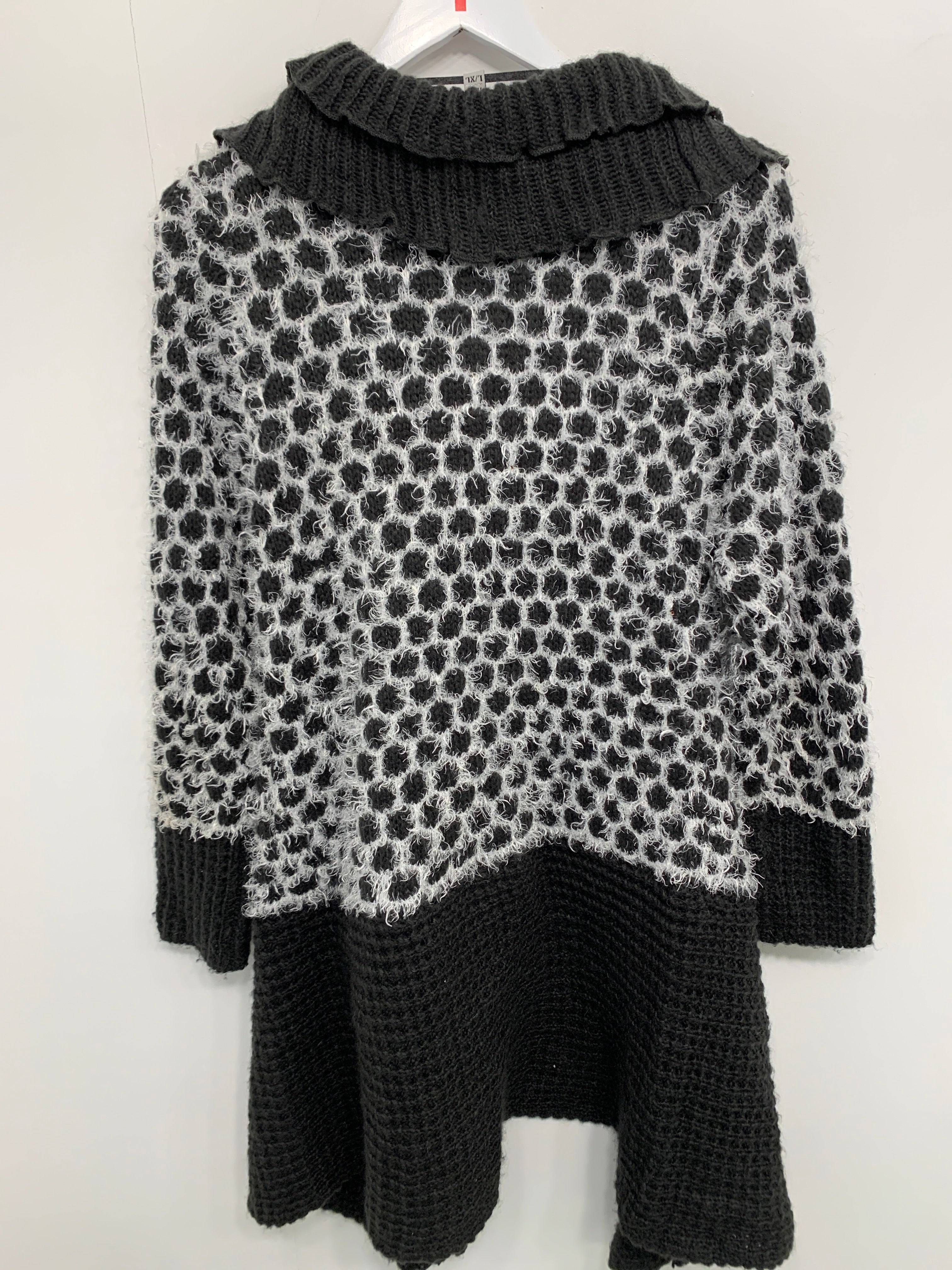 Tippy Cardigan