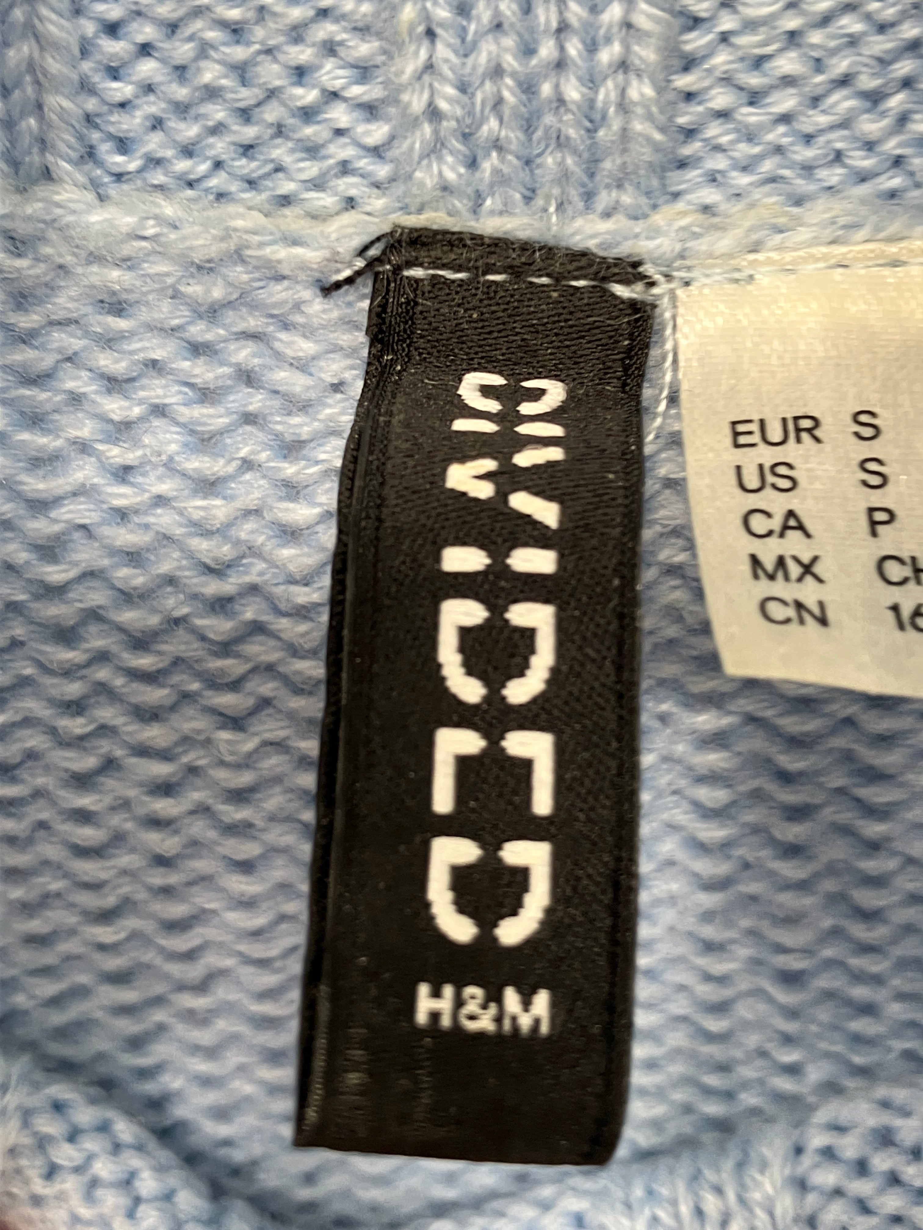 Divided (H&M) Strik