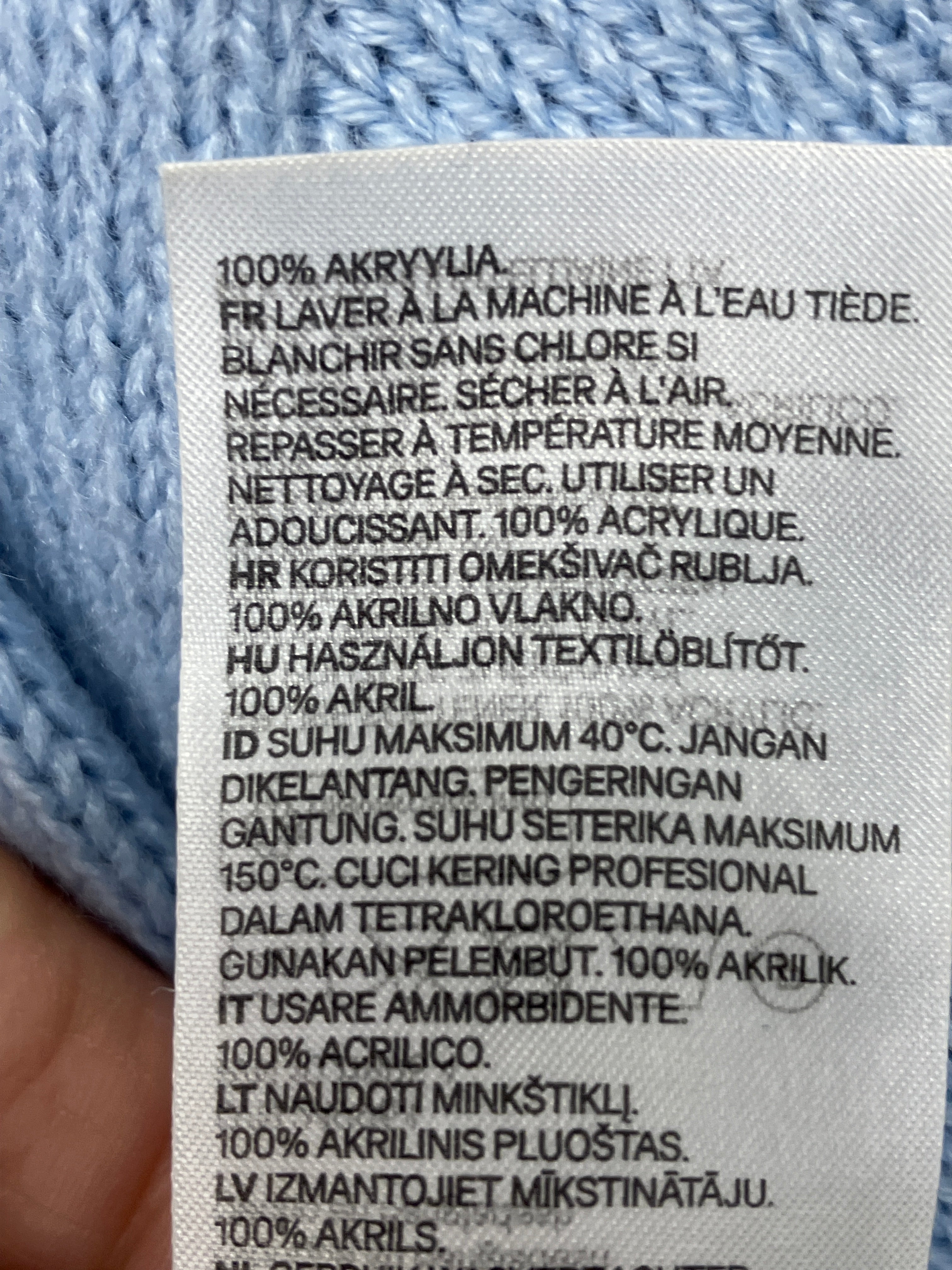 Divided (H&M) Strik