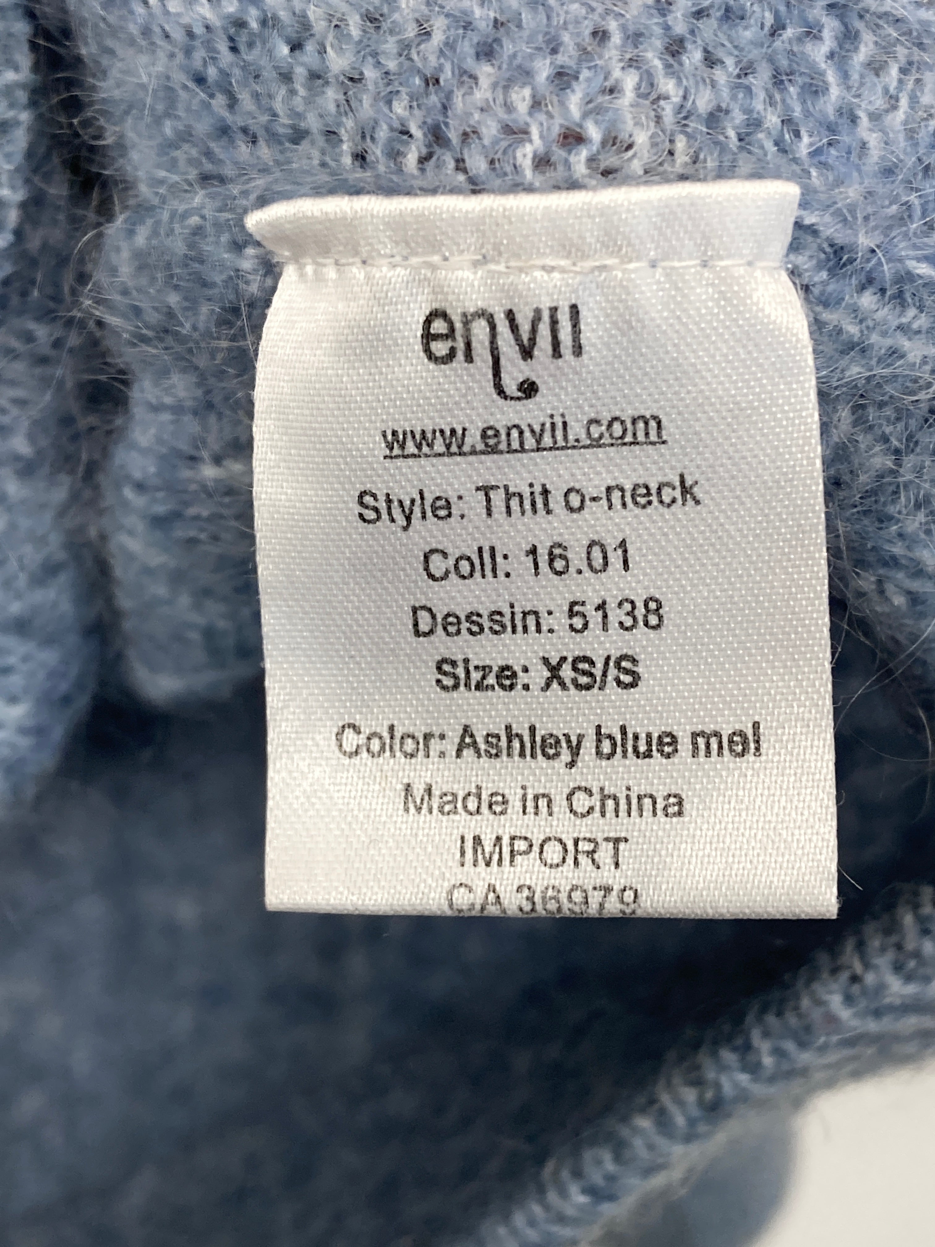Envii  Strikbluse