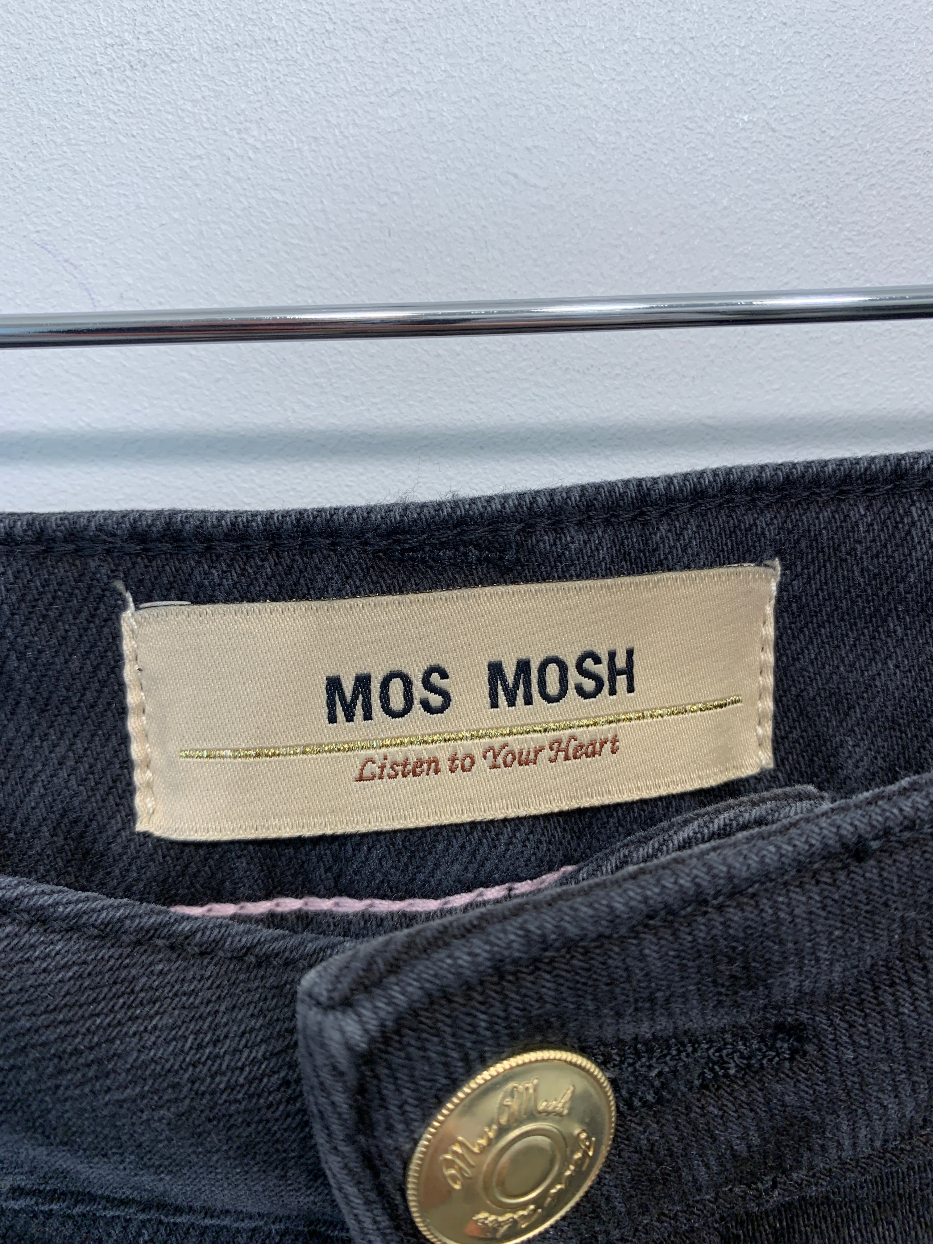 Mos Mosh Nederdel