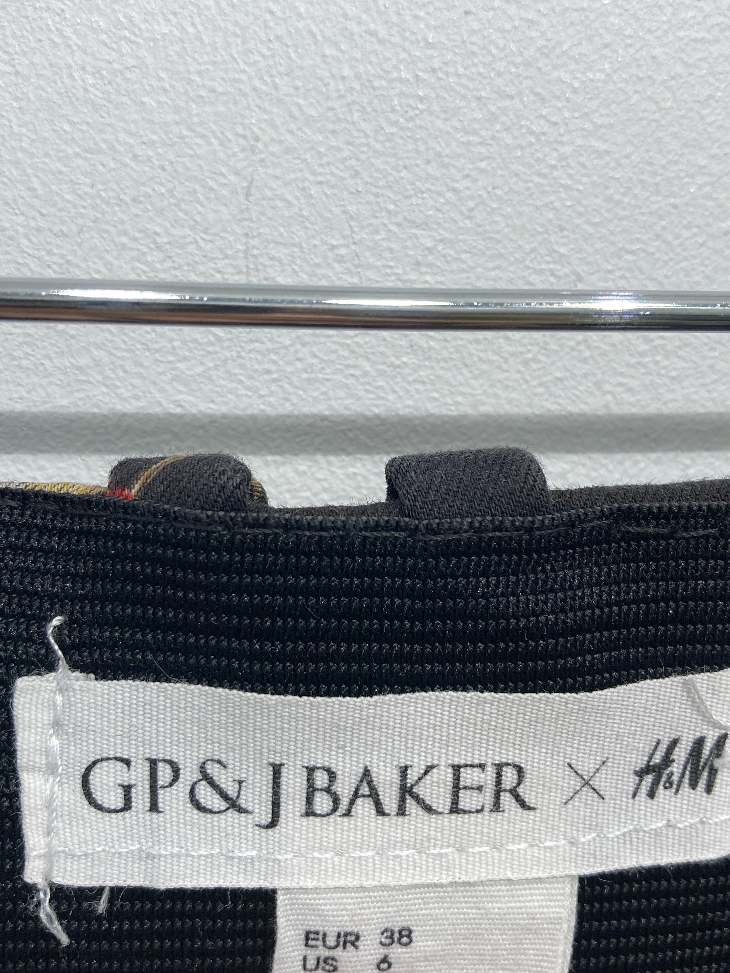 GP & J Baker Bukser