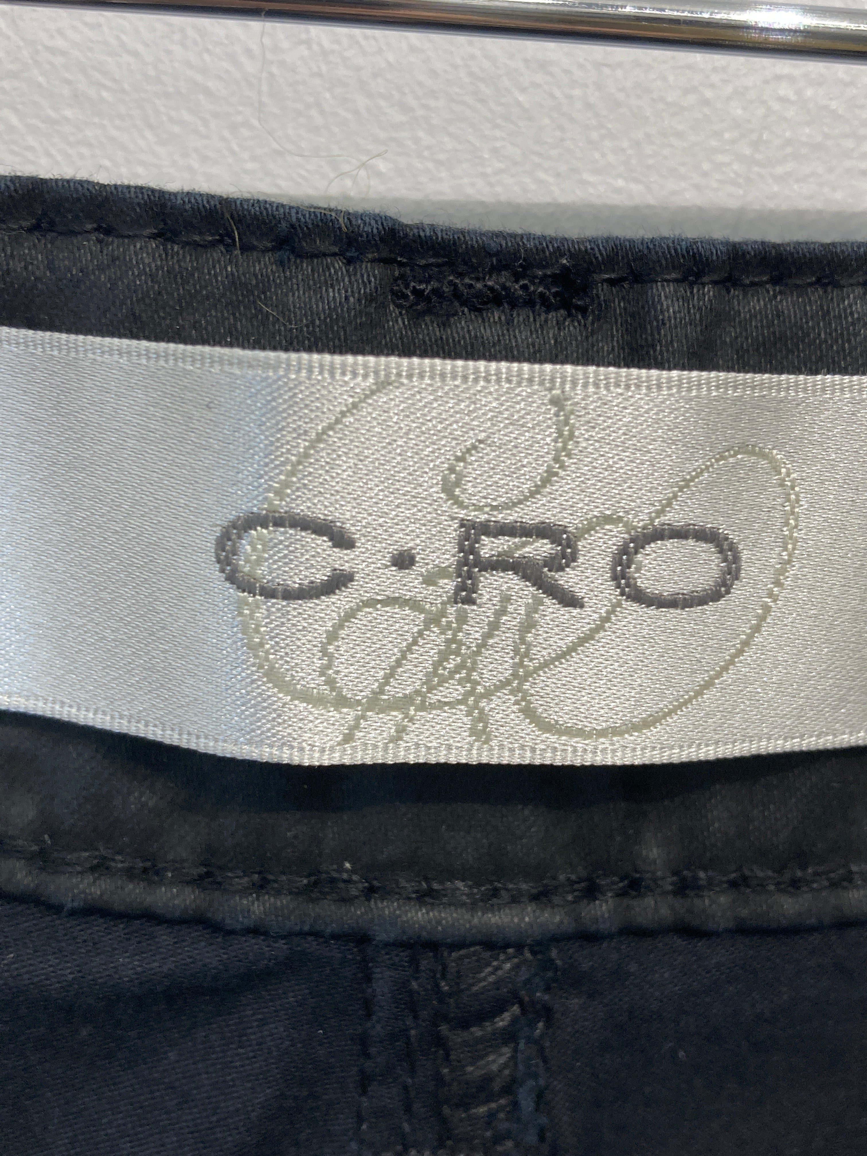 C.Ro Bukser