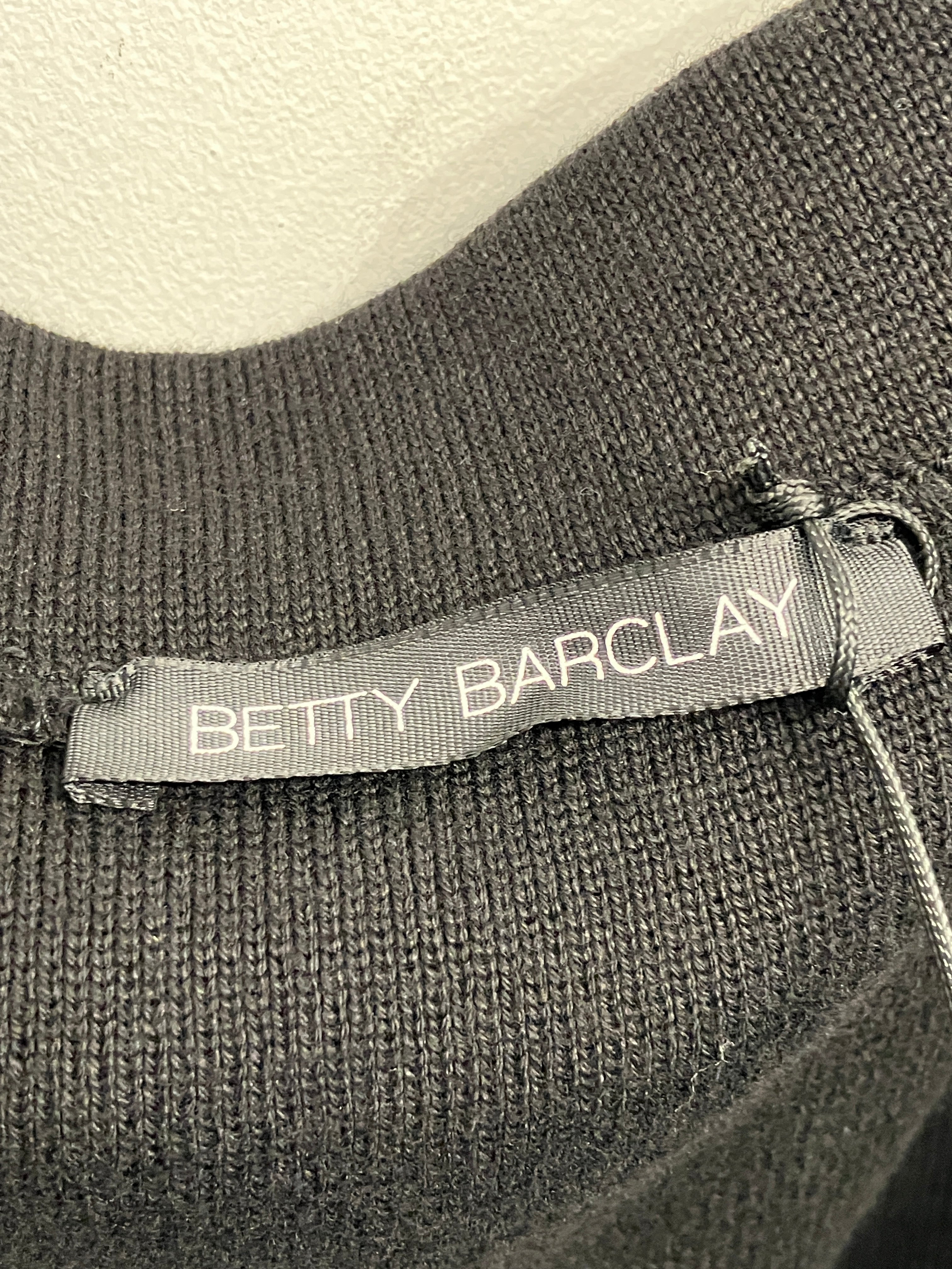 Betty Barclay Nederdel