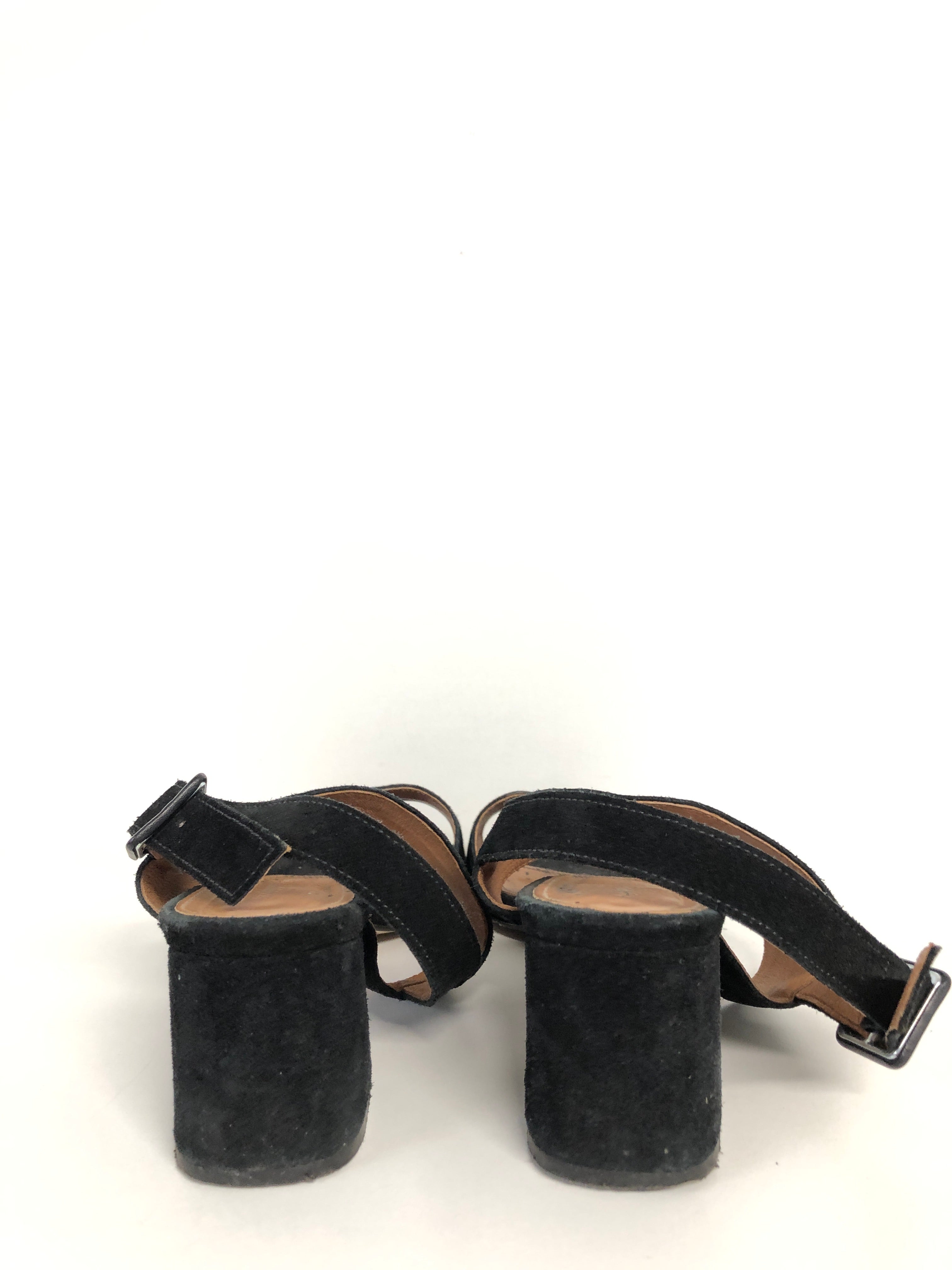 Anonymus Sandaler