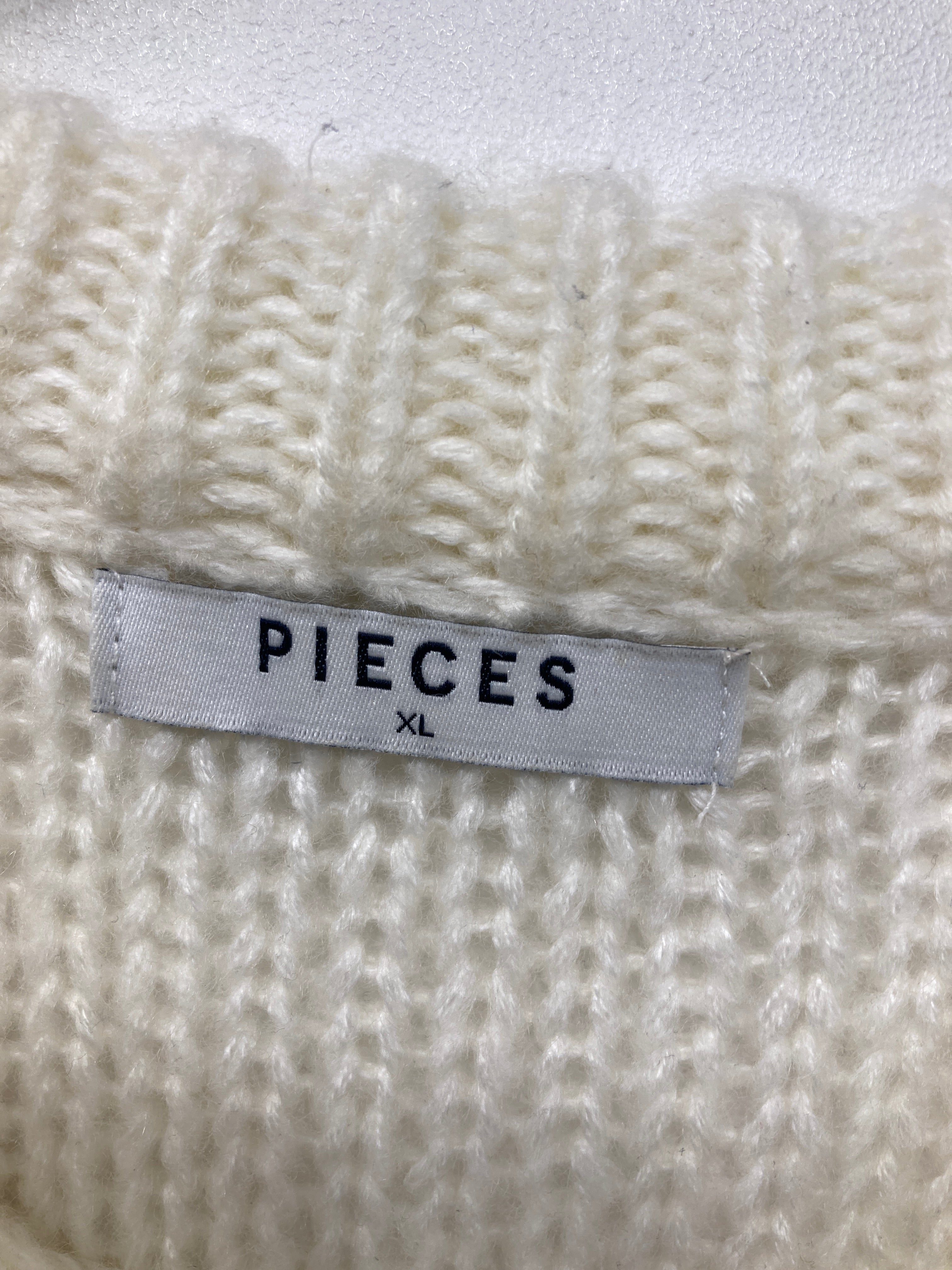 Pieces Strik