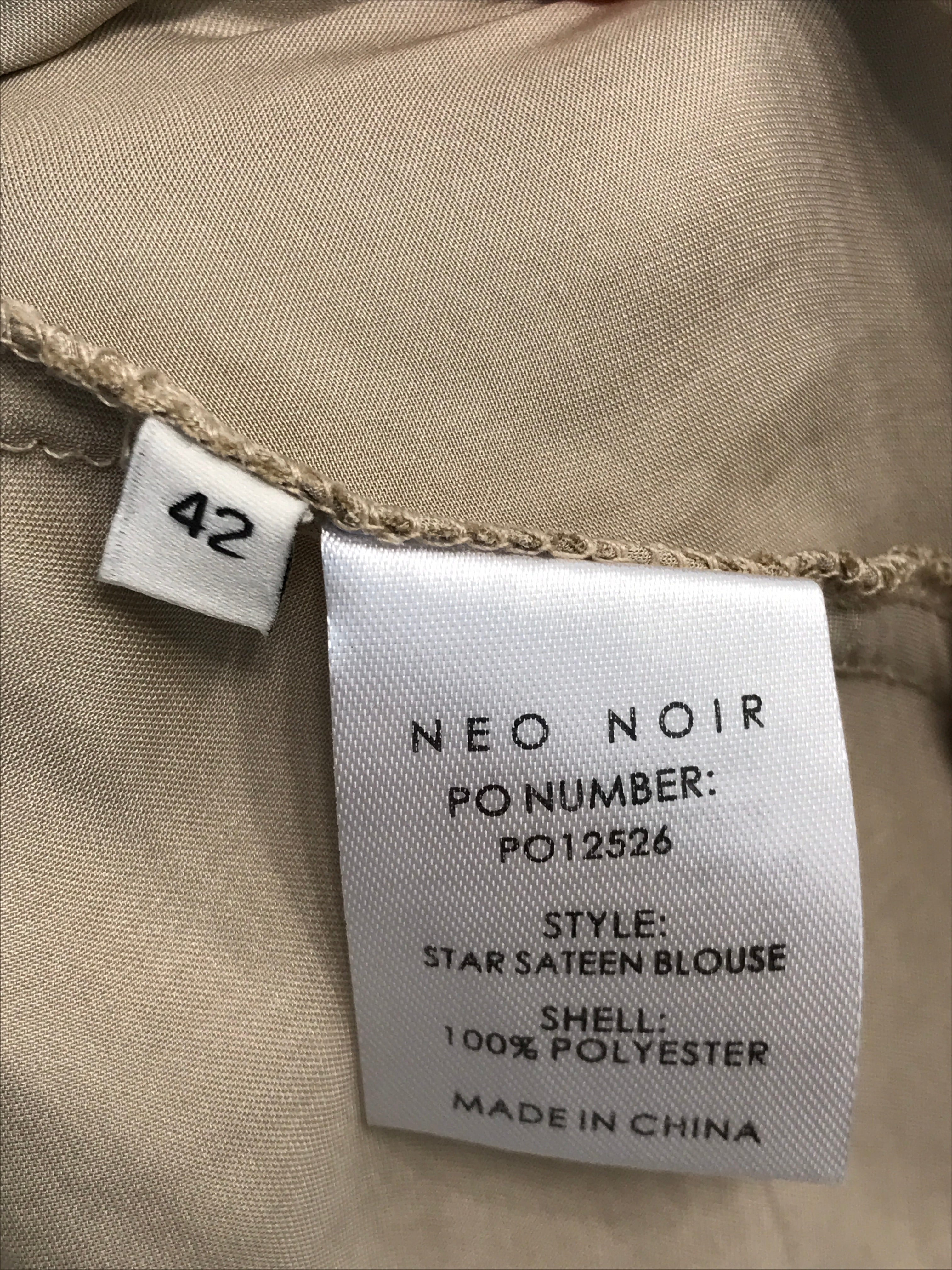 Neo Noir Bluse