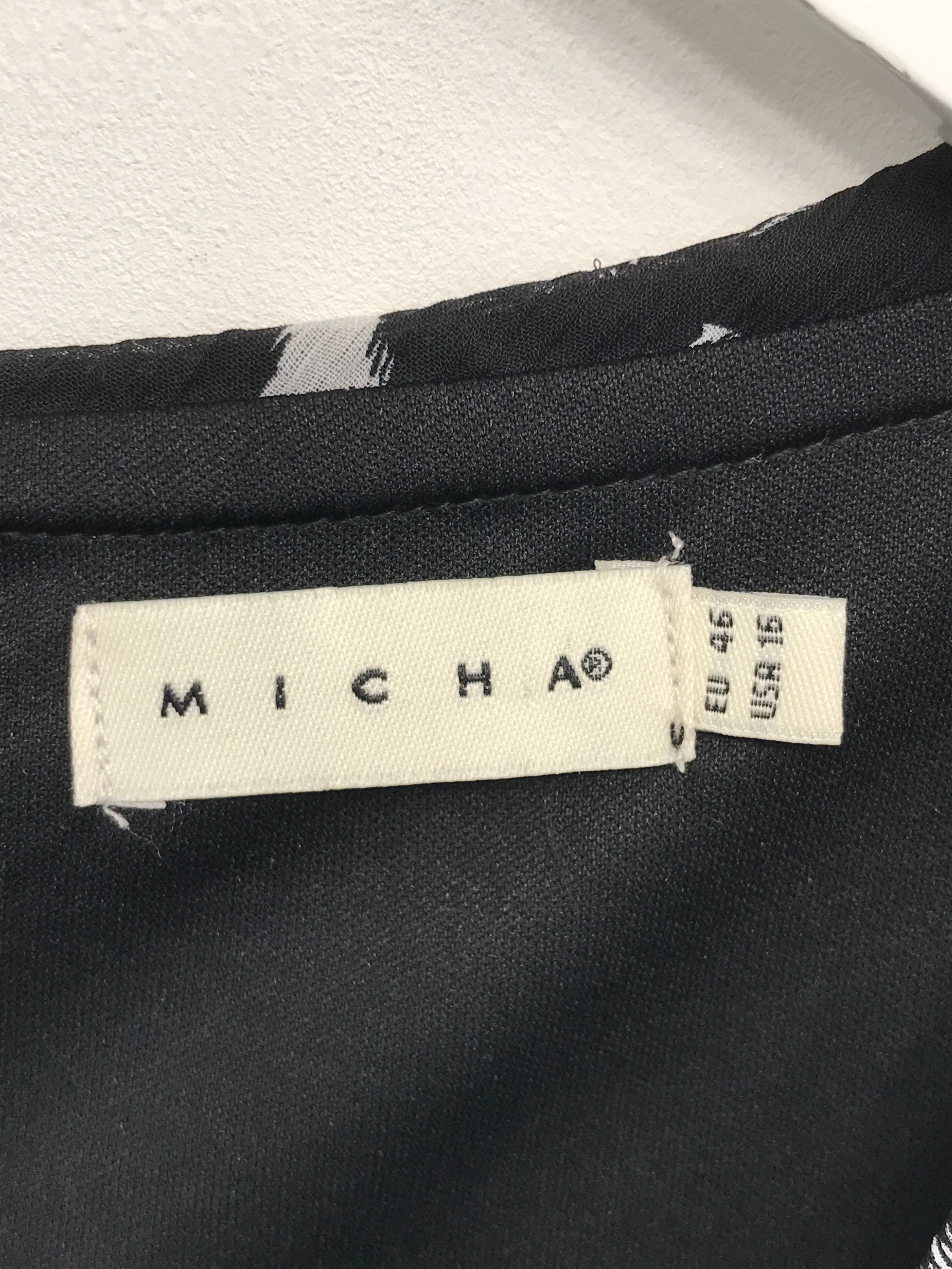 Micha Kjole
