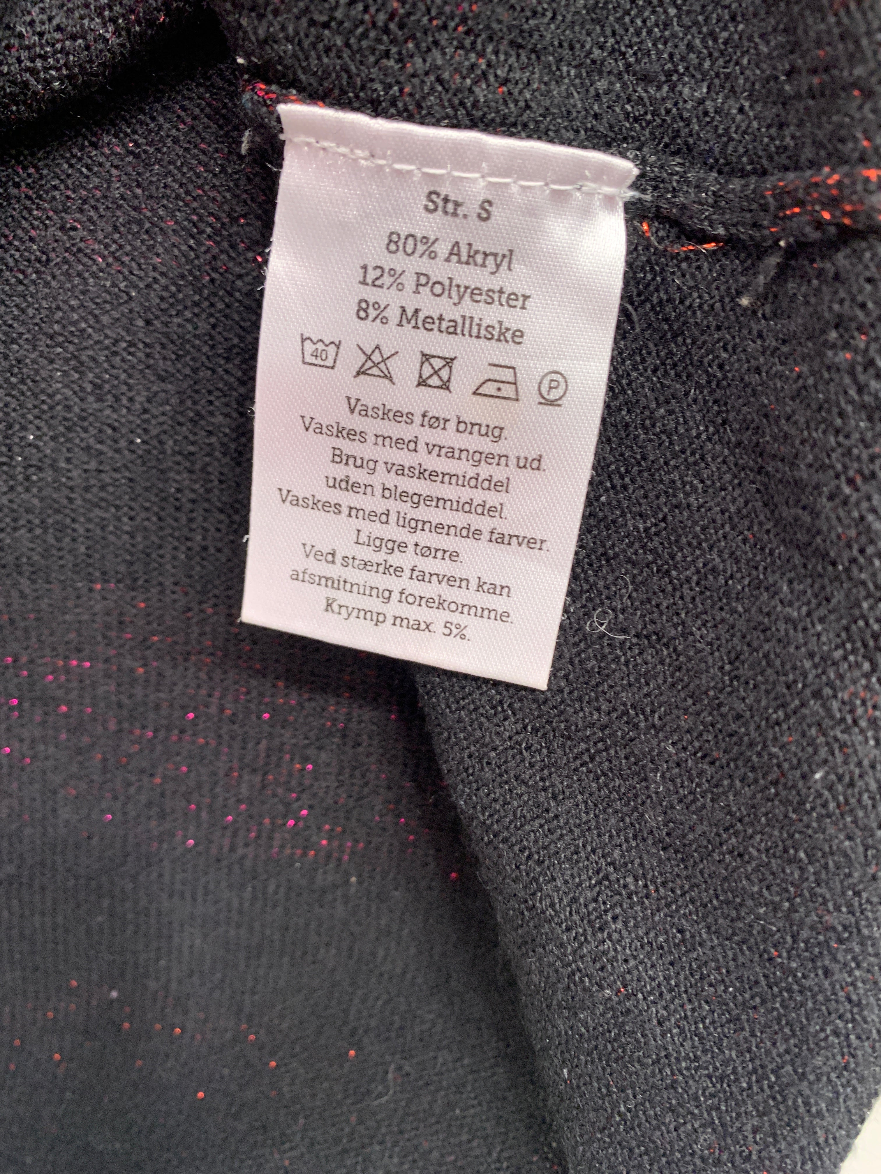 VRS Sweater