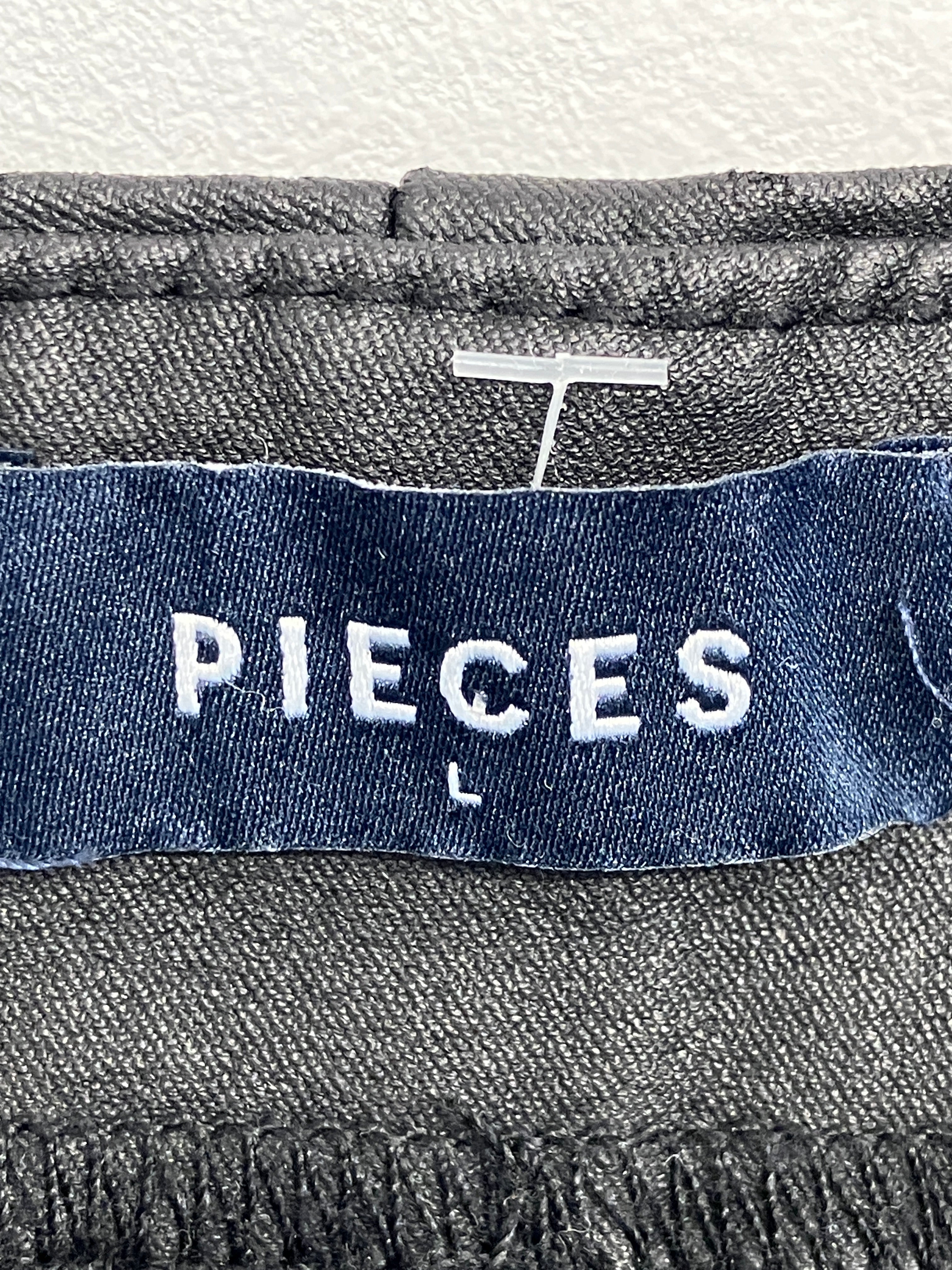 Pieces Bukser