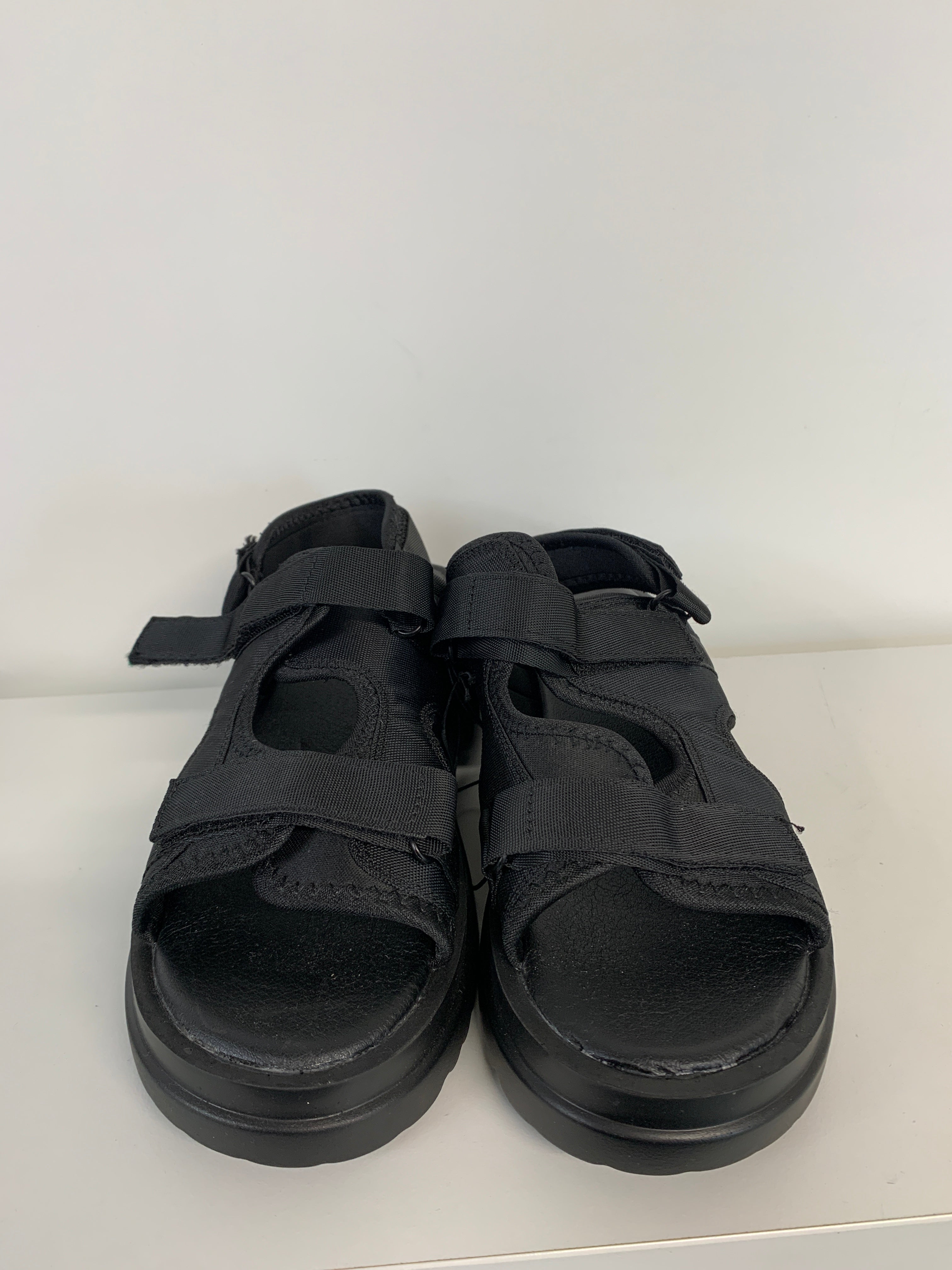 Oinak Sandaler