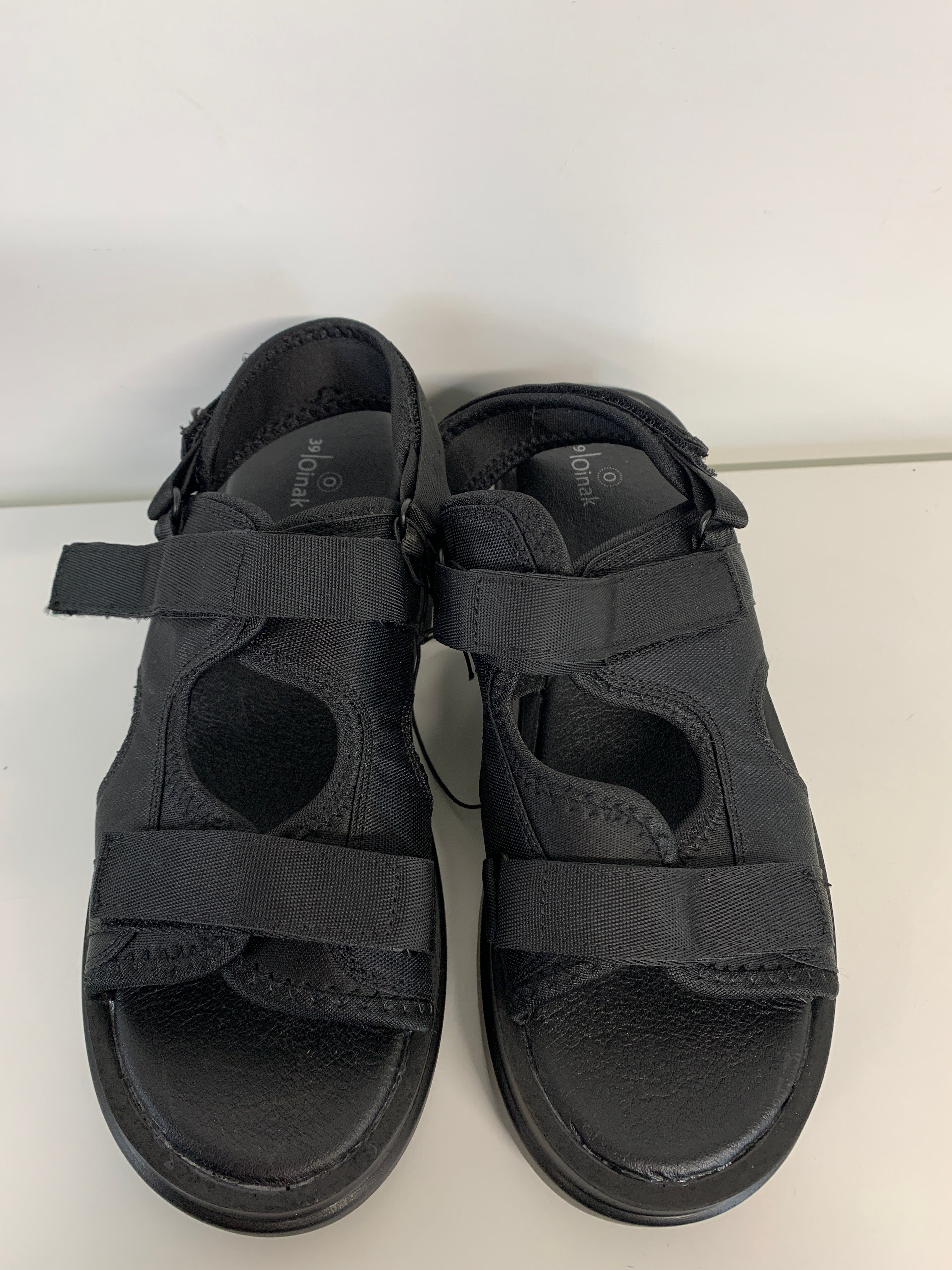 Oinak Sandaler