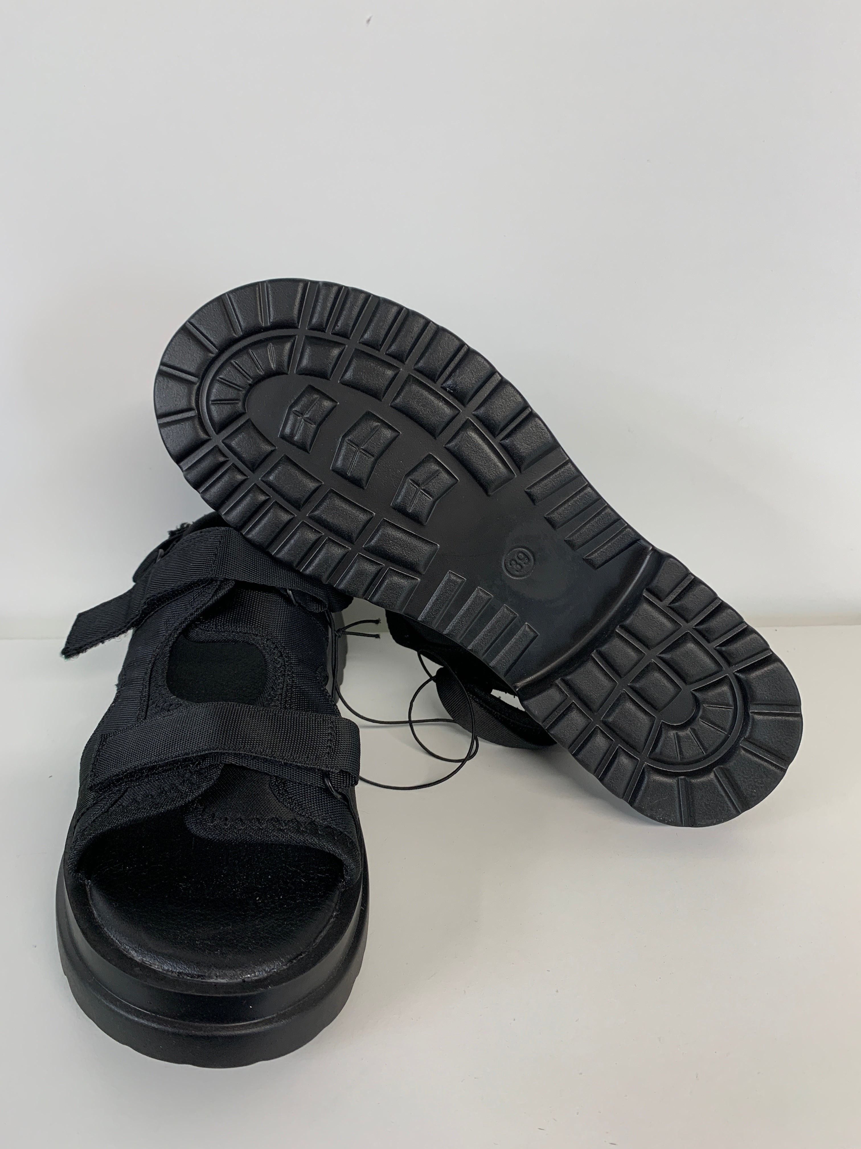 Oinak Sandaler