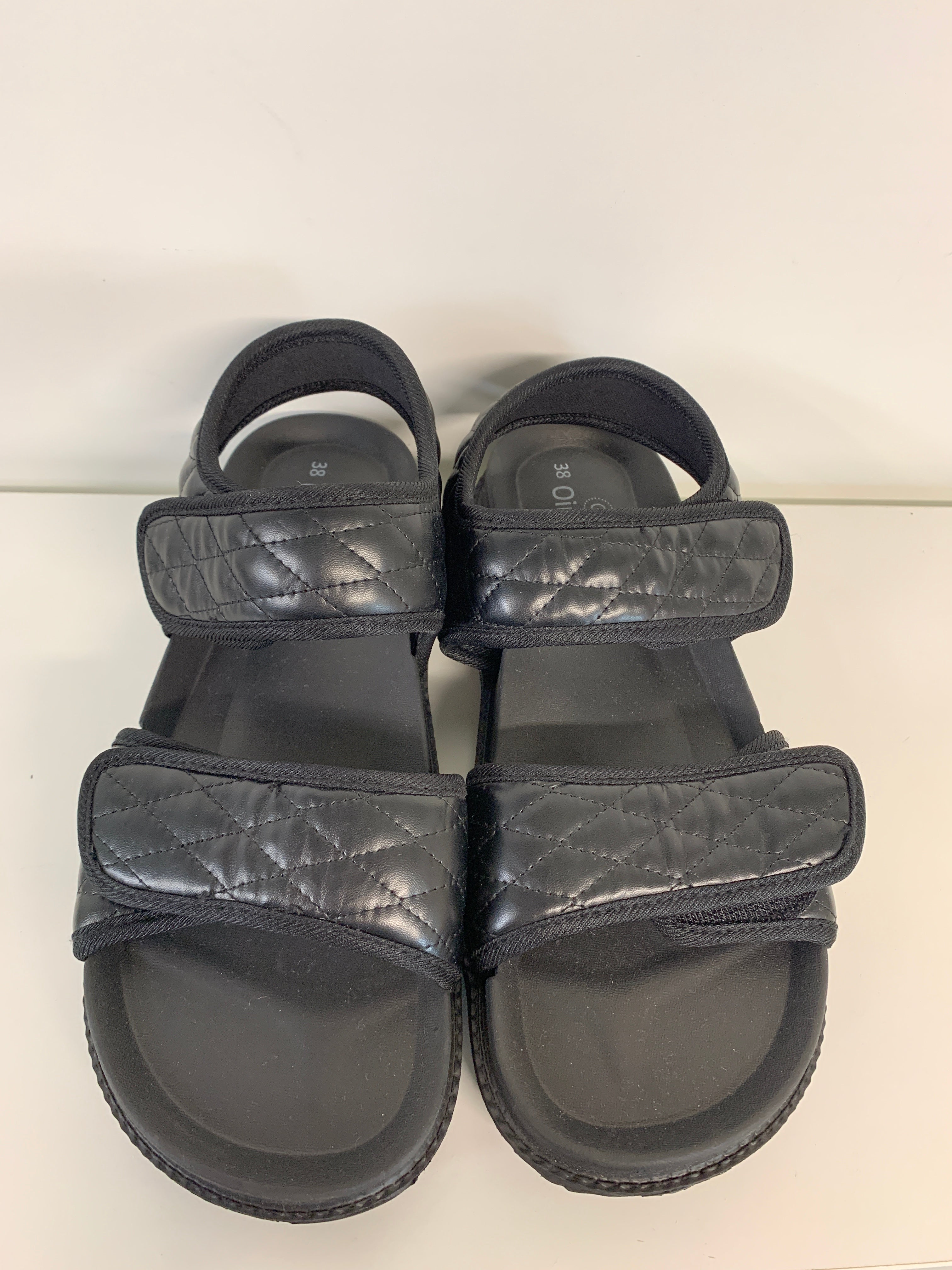 Oinak Sandaler